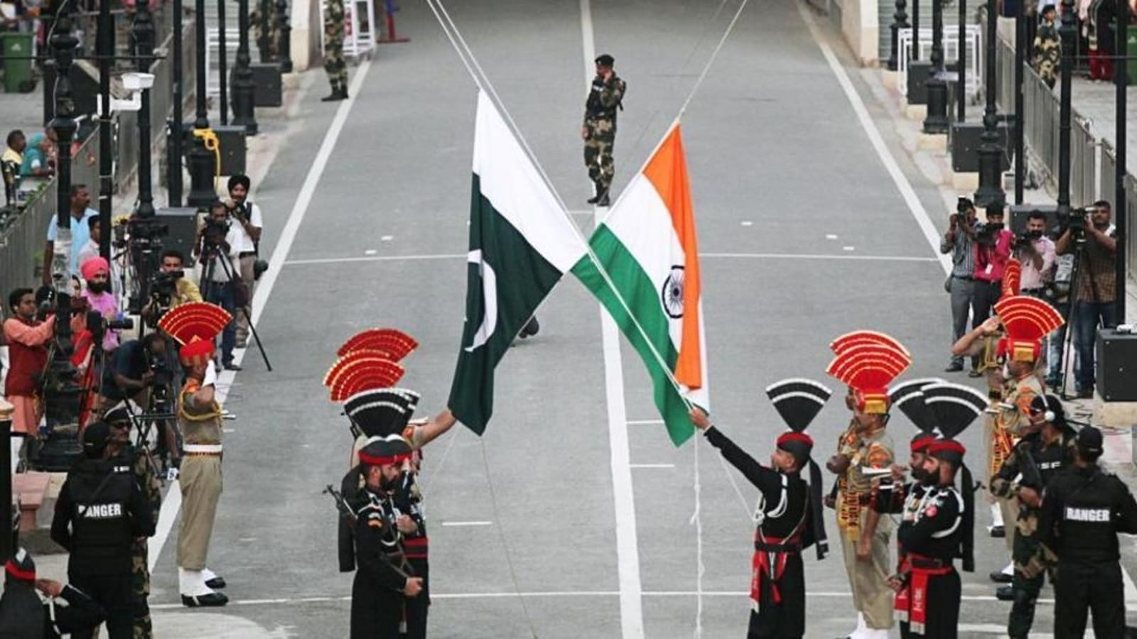 1600x900 Watch: Beating Retreat At Attari Wagah Border On Independence Day