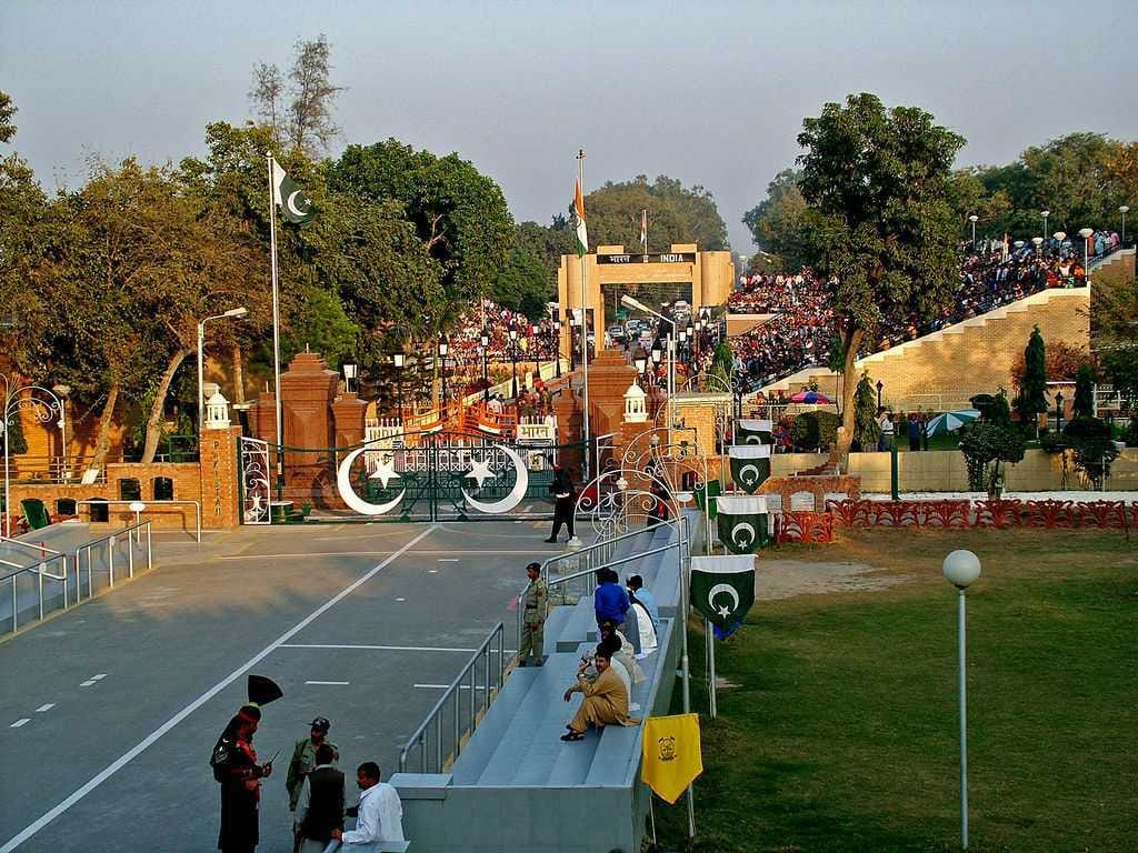 1024x768 Witness the Wagah Border Ceremony
