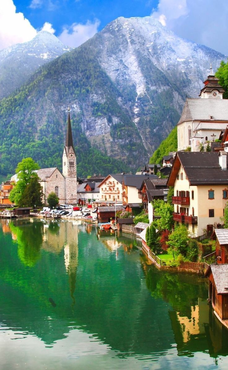 736x1196 Historic Austria Landmarks