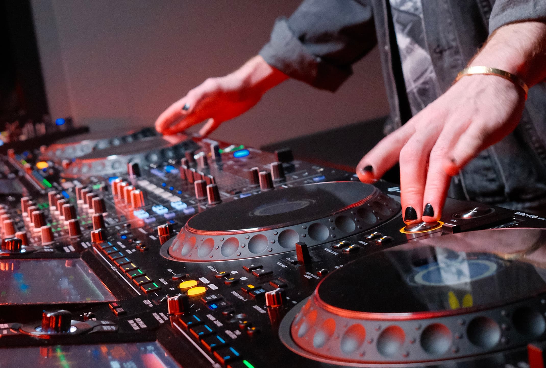 2140x1440 James Hype Shares Insider Insights About His Tomorrowland Academy Masterclass. VIVA UK Lifestyle Magazine
