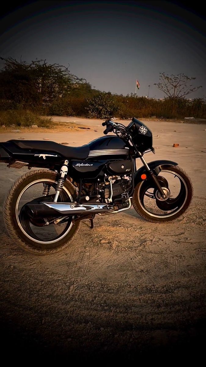 675x1200 Splendor Plus Bike Photo. Cd HD background car, Bullet bike royal enfield, Splendor bike background