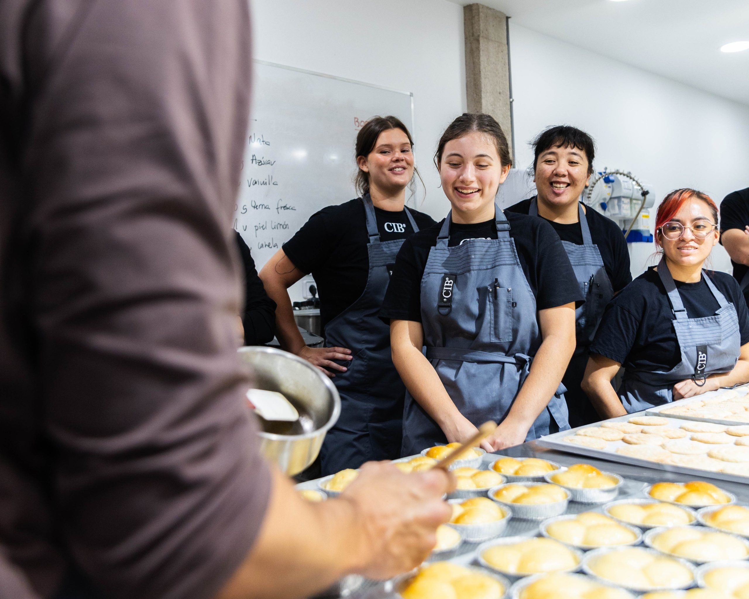 2560x2048 How Much Does a Pastry Chef Earn?