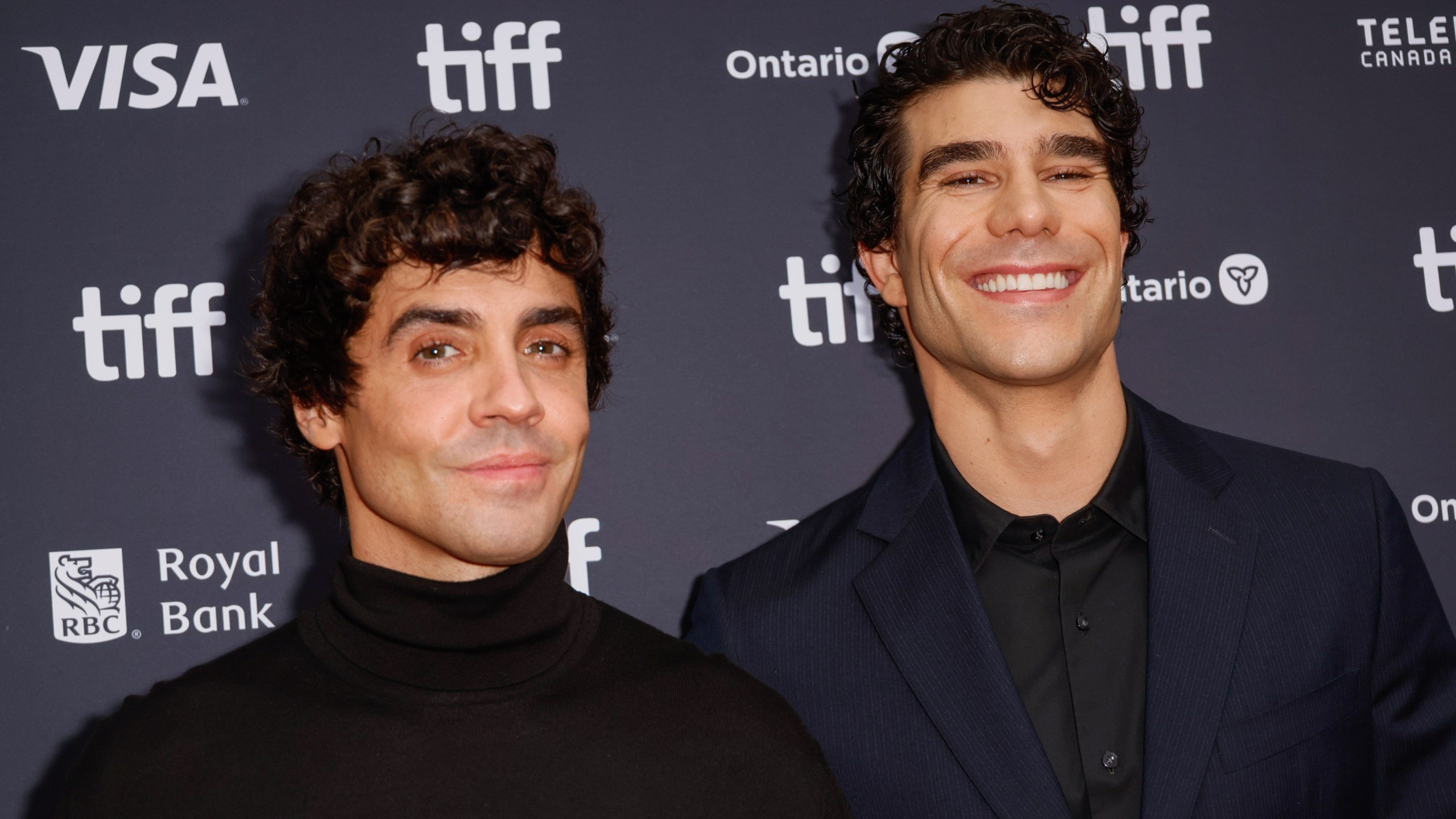 2560x1440 La Bola Negra' wins TIFF's People Choice Award, putting it on Oscar path