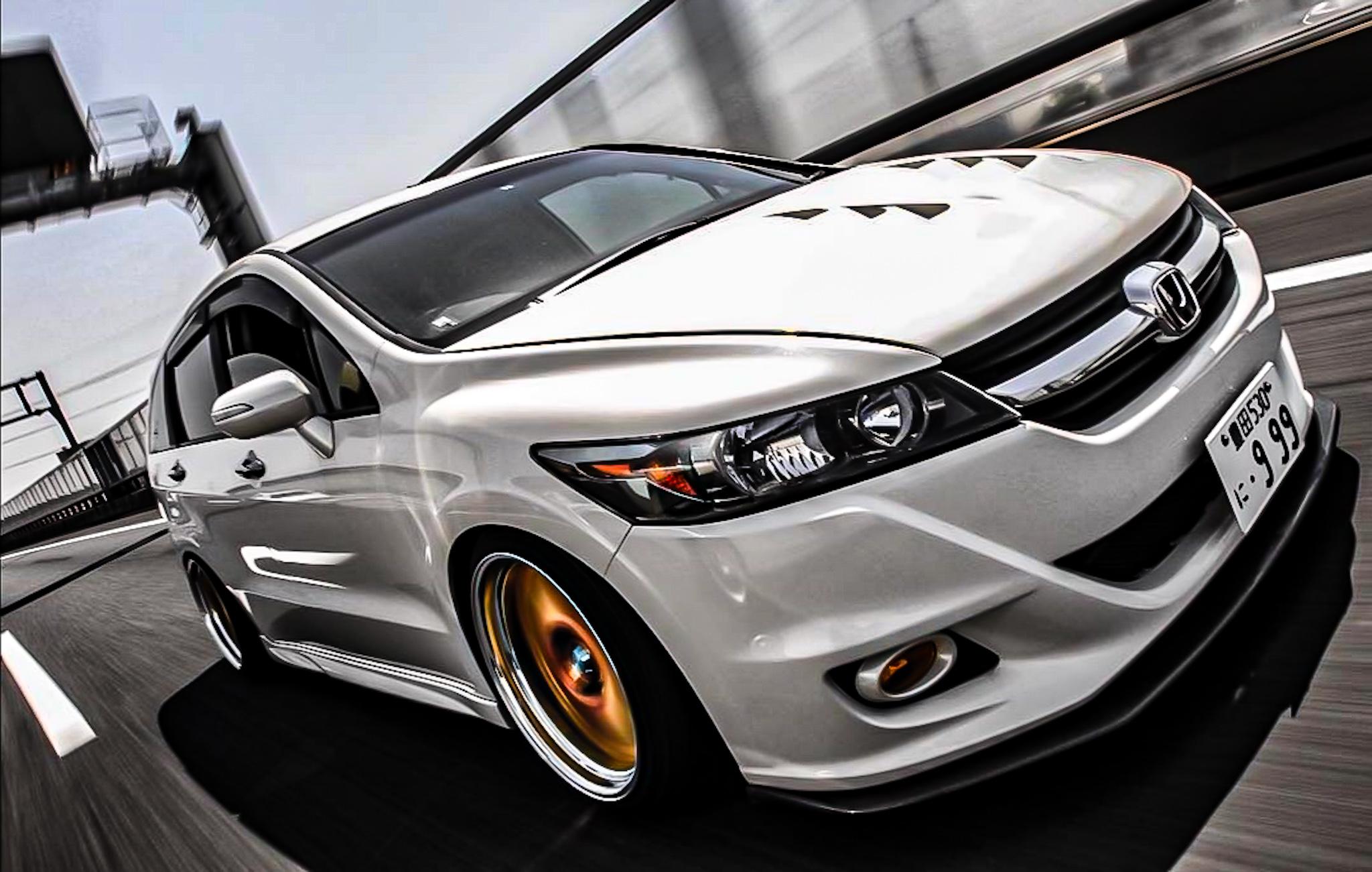 2048x1301 Honda Stream RSZ. Photographer: @ribu.f