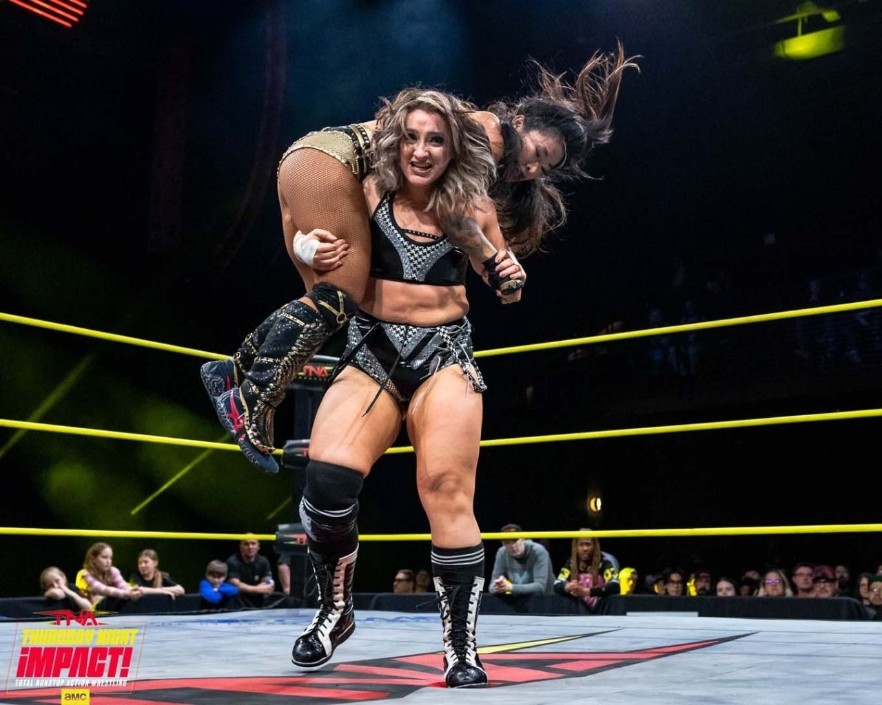 1280x1024 WWE Women