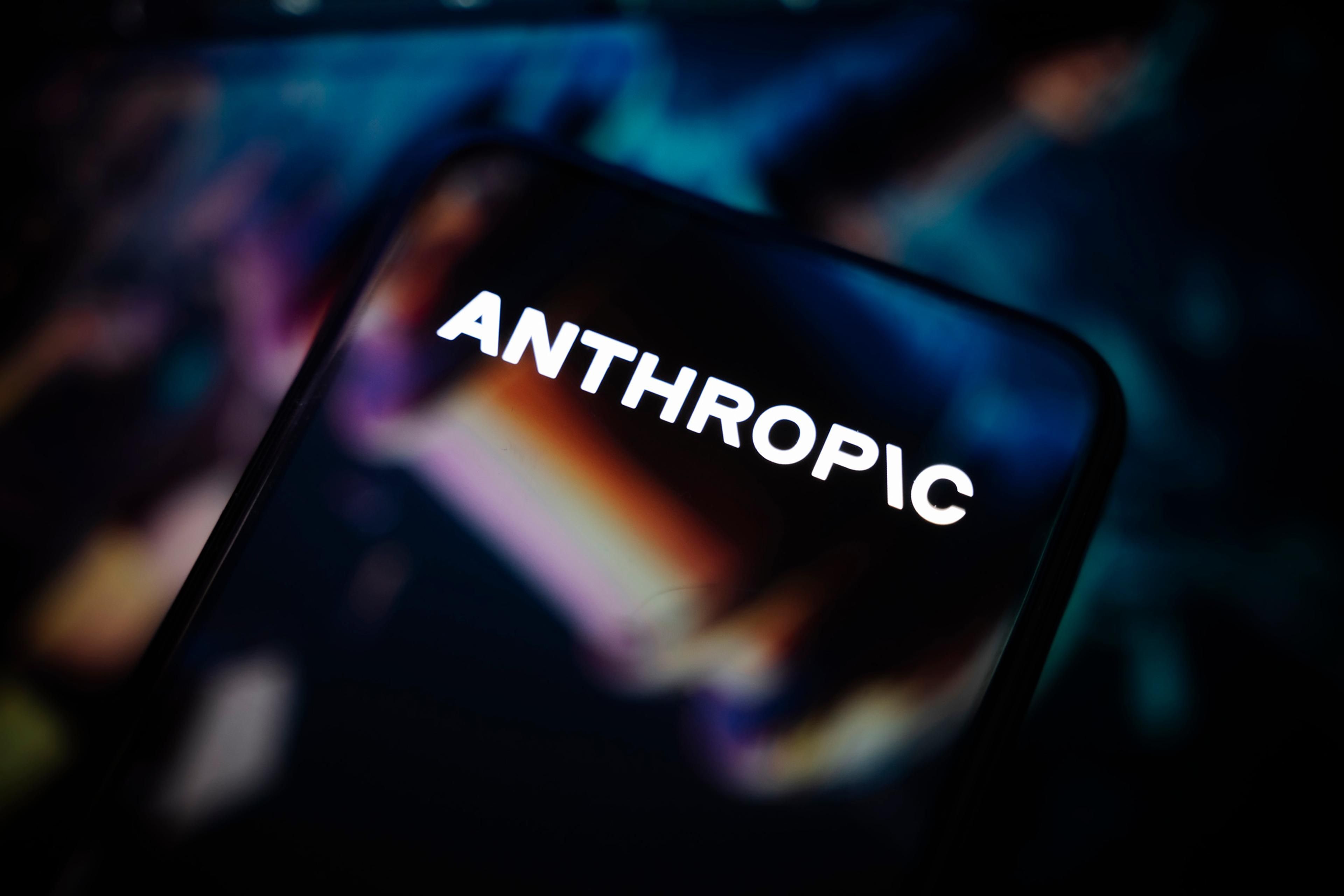3840x2560 Anthropic Drops Flagship Safety Pledge