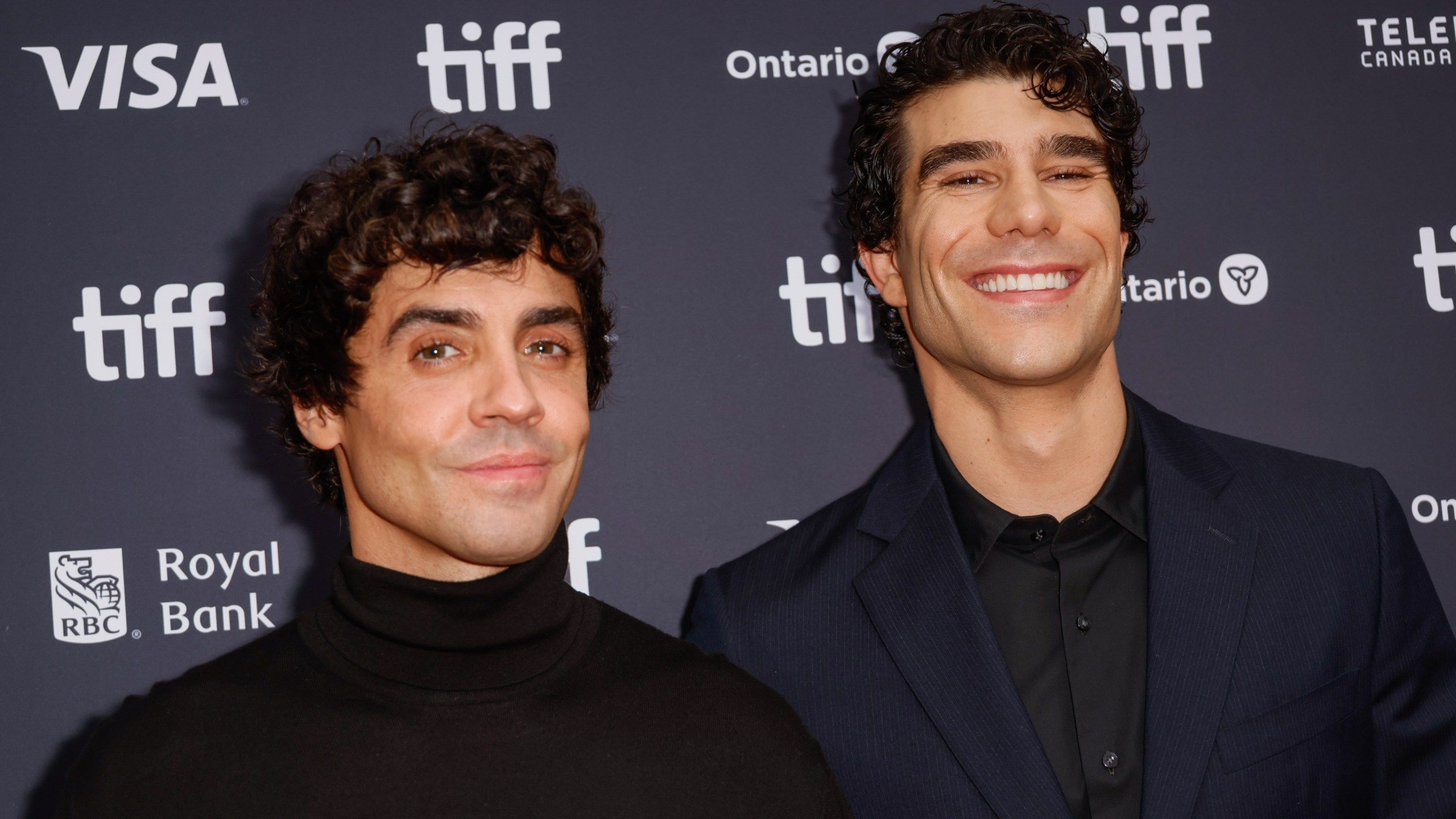 2560x1440 La Bola Negra' wins TIFF's People Choice Award, putting it on Oscar path