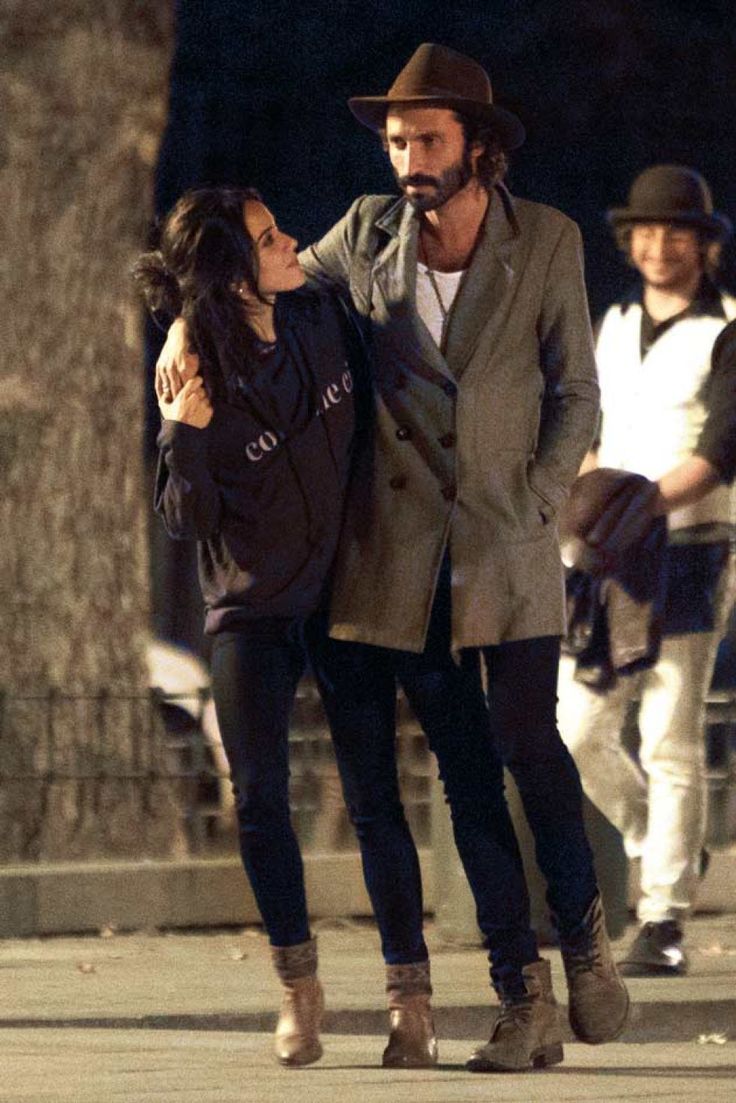 736x1103 Macarena García y Leiva disfrutan de su amor en la noche madrileña