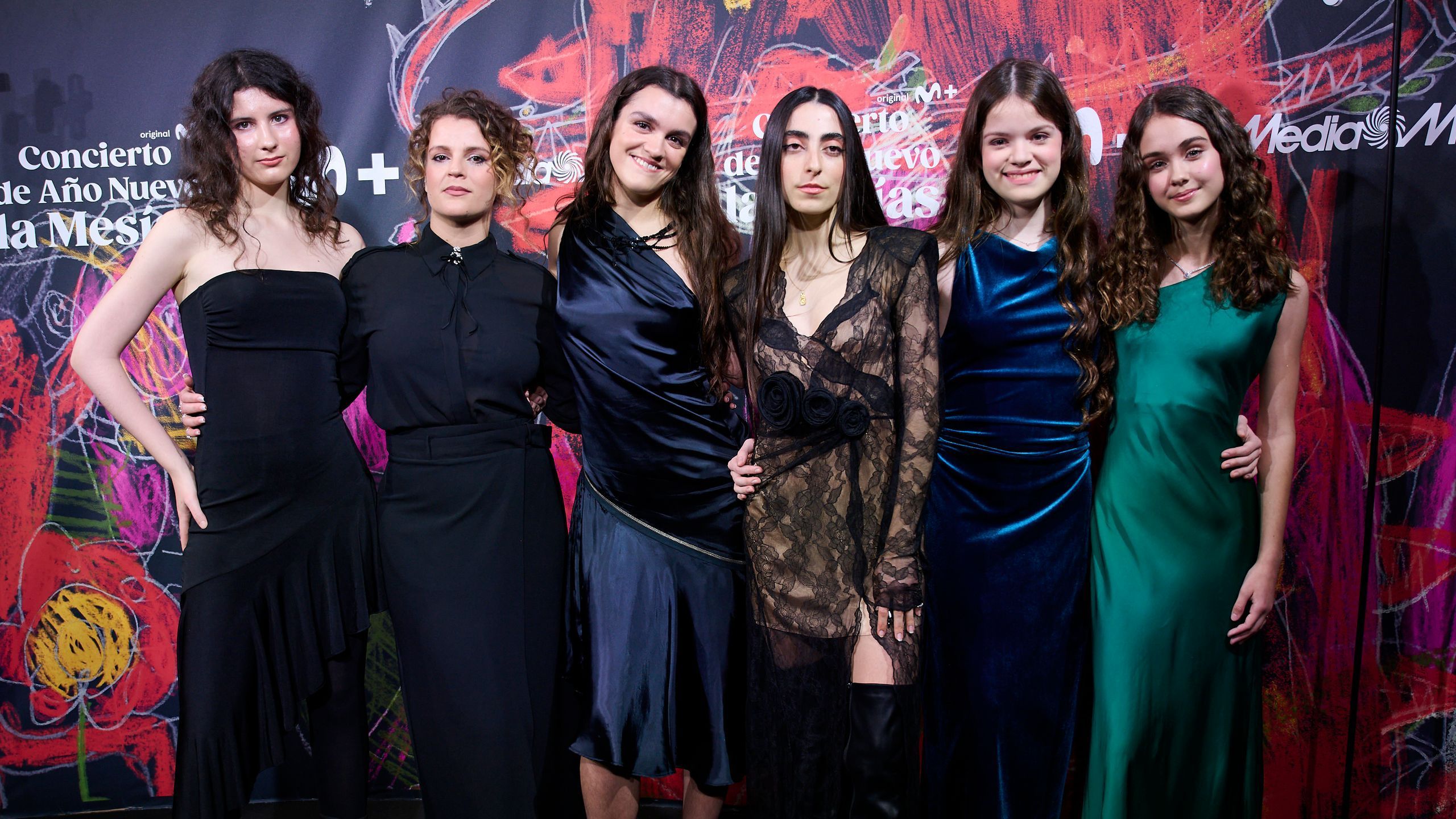 2560x1440 Los Javis reúnen a lo más top en el concierto de Stella Maris en Madrid: Almodóvar, Marisa Paredes y Massiel acuden a la llamada de La Mesías