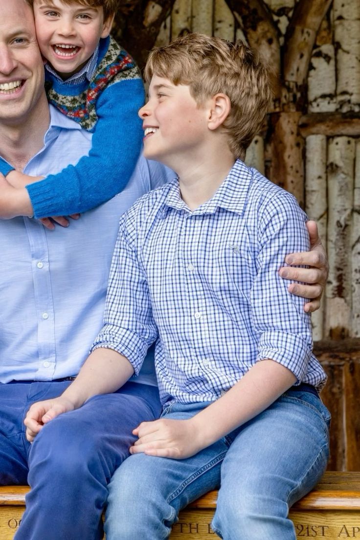 736x1104 Prince George features in William, Prince of Wales's Father's Day Photo in Windsor June 2023