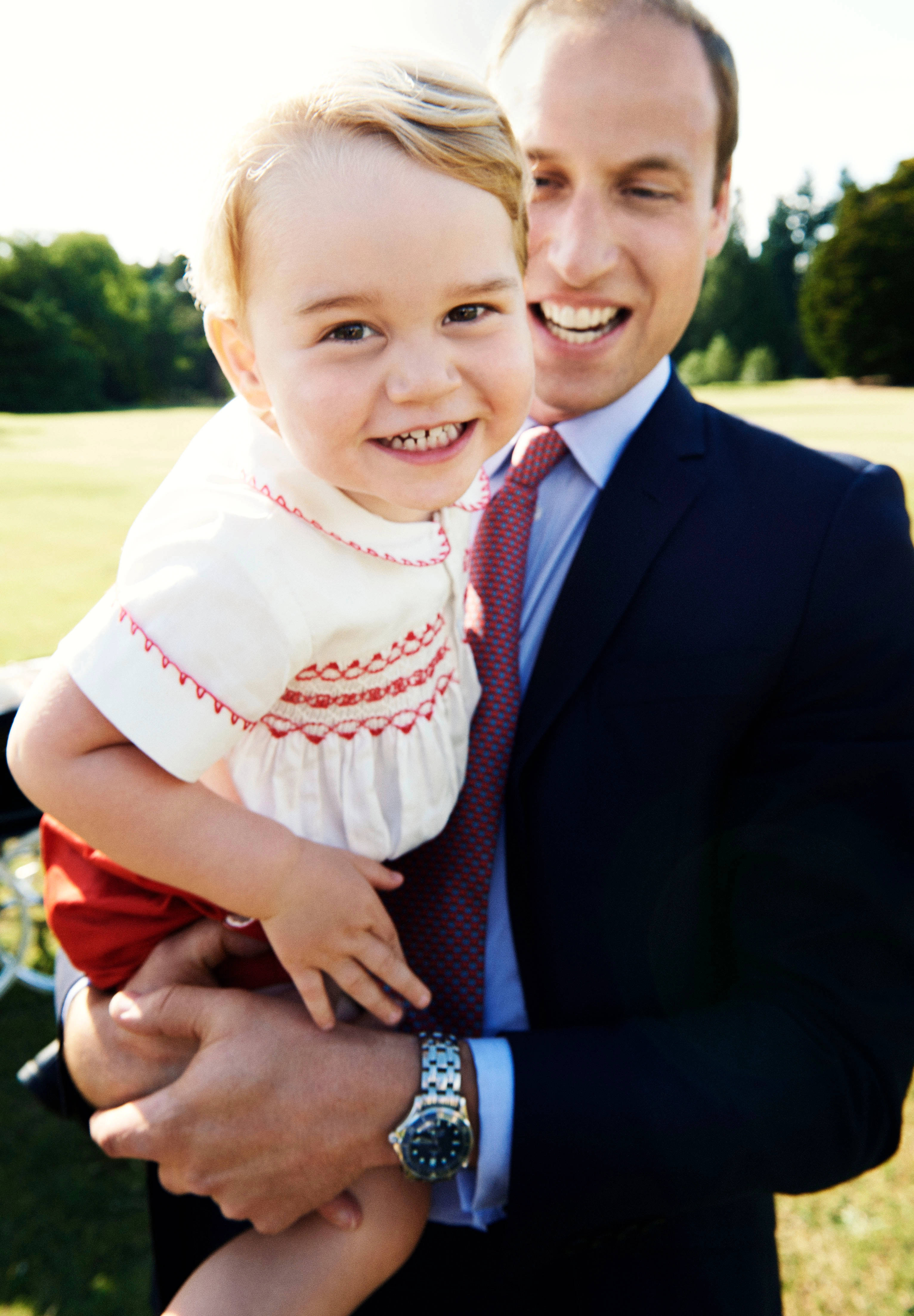 3065x4412 Download Prince William Carrying Prince George Wallpaper