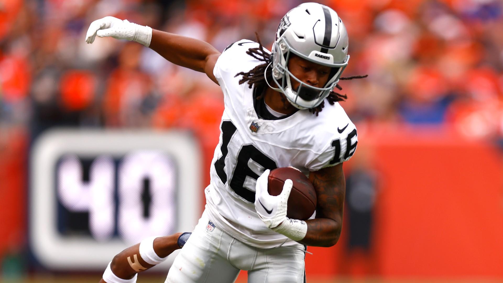 1920x1080 Jakobi Meyers injury update: Raiders WR leaves game after taking scary hit vs. Broncos
