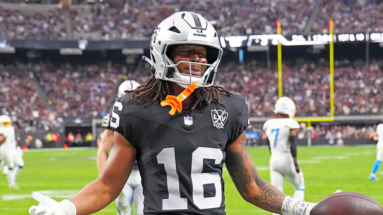 1600x900 Raiders WR Jakobi Meyers offers huge update on trade desire