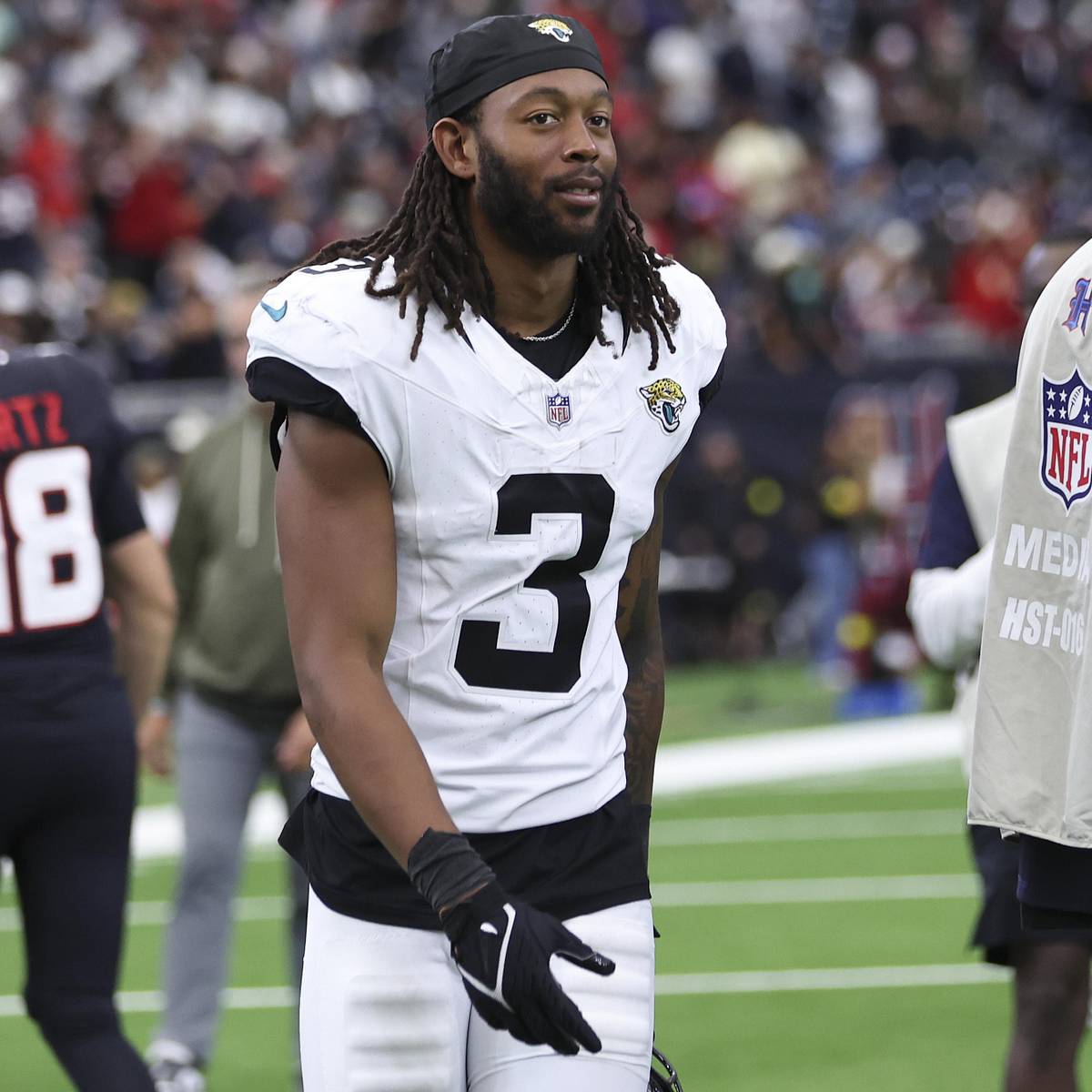 1200x1200 Examining Where Jaguars, Jakobi Meyers Can Go From Here