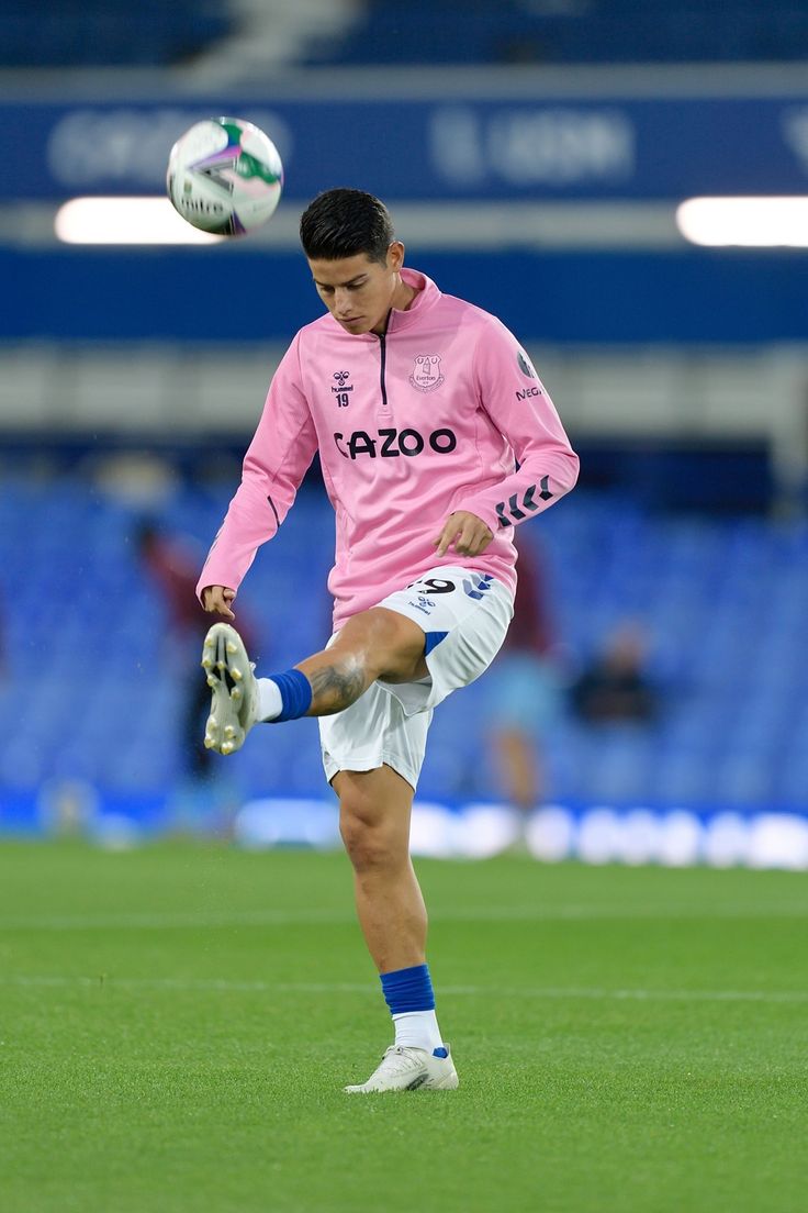 736x1104 Brennan johnson. Kevin alvarez wallpaper, James rodríguez, Futbol players
