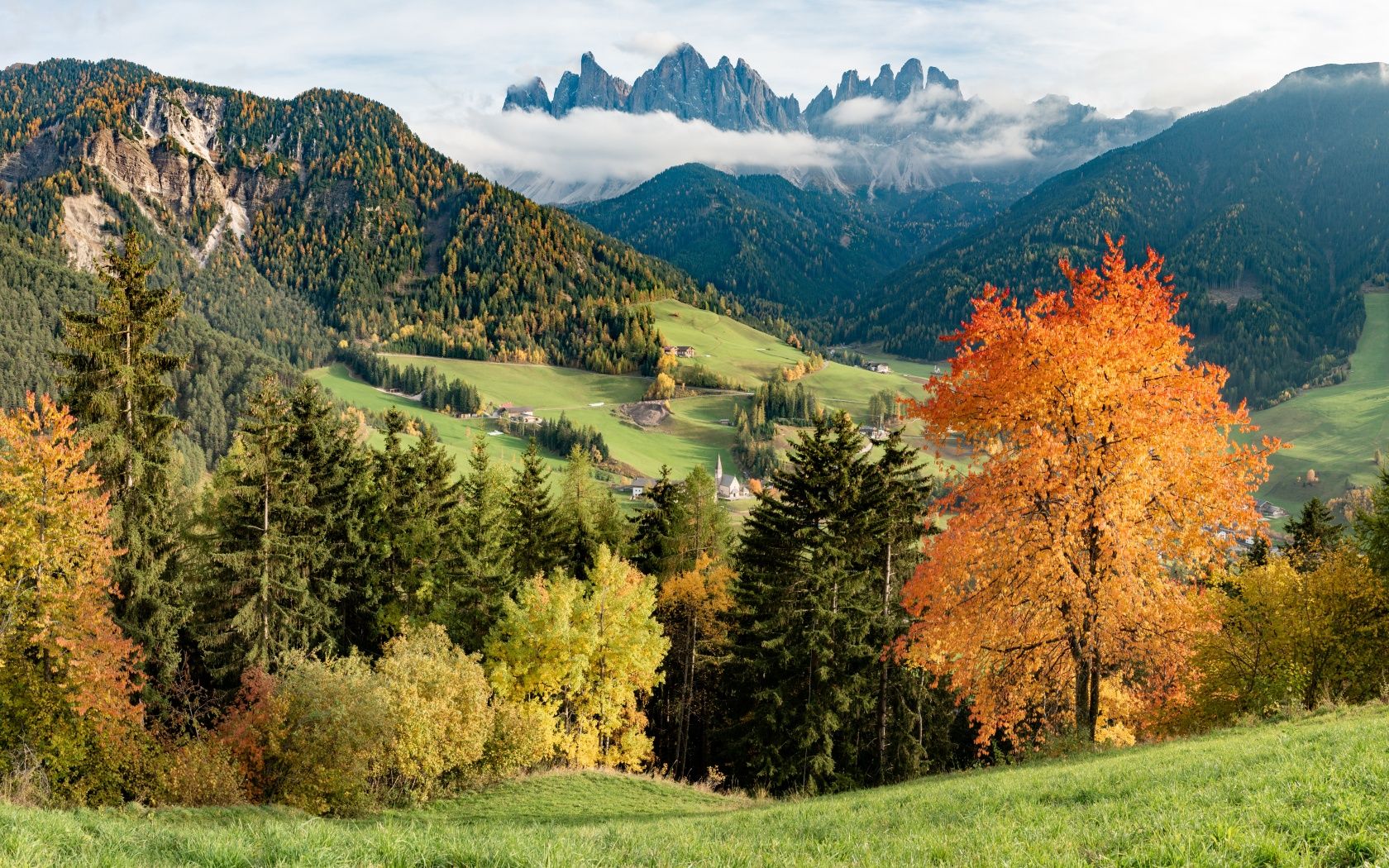 1680x1050 Autumn, Villnob Valley, South Tyrol, Italy 4K UHD Wallpaper for UltraHD Desktop and TV : Widescreen and UltraWide Display : Smartphone and Tablet Devices