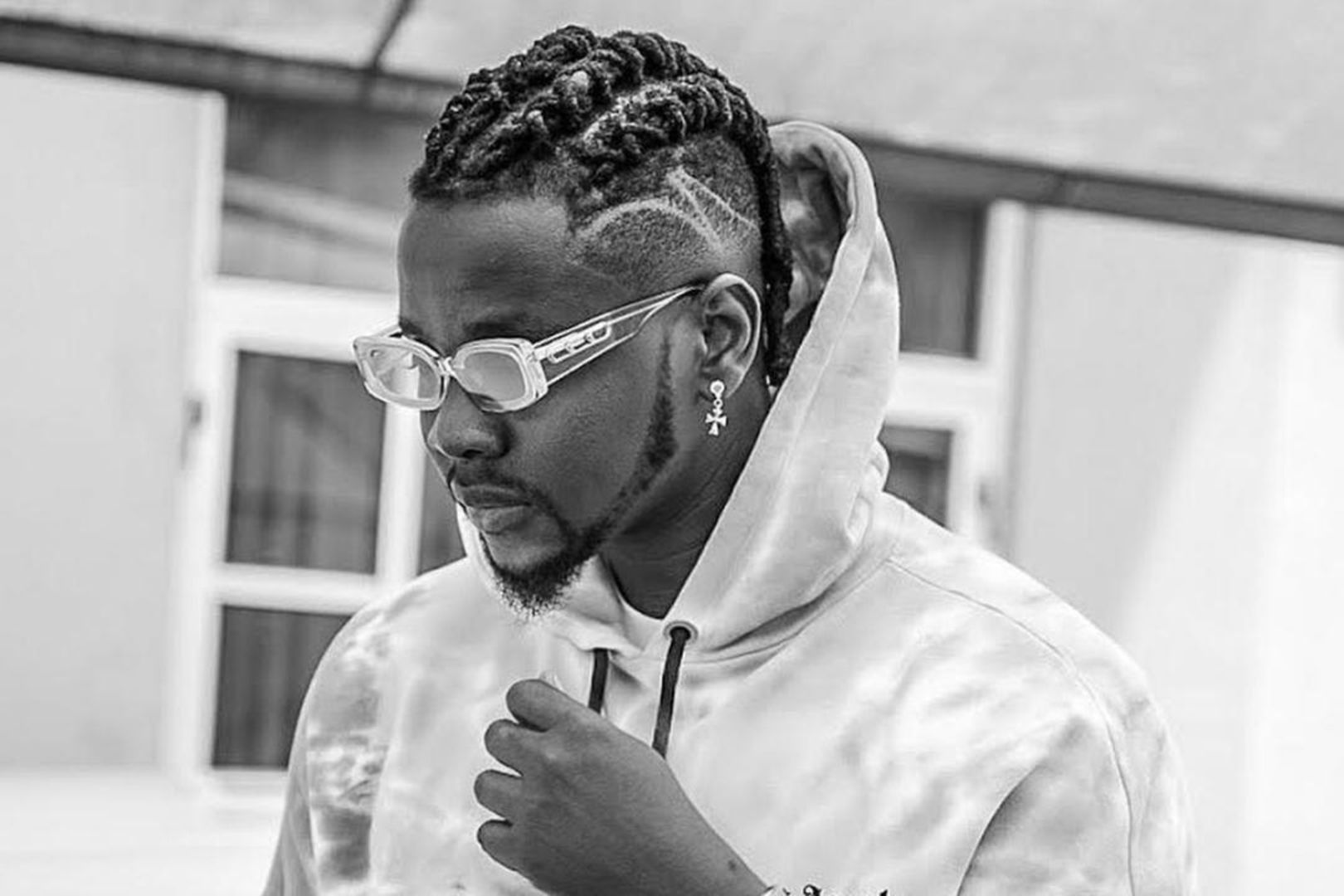 1620x1080 Revealed: Kizz Daniel pocketed Sh7m but refused to perform over missing gold chain