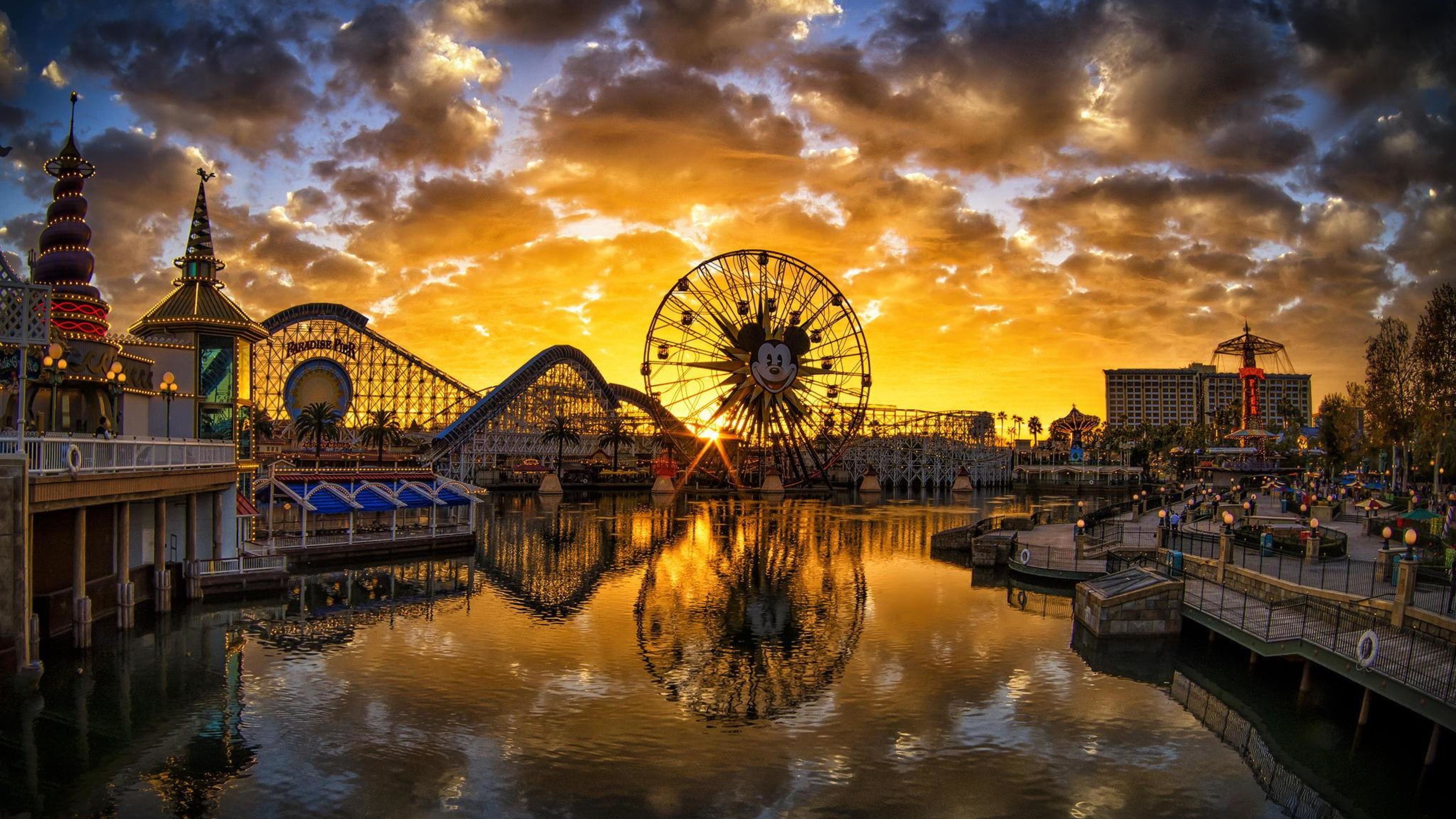 3840x2160 Wallpaper Red Ferris Wheel Beside River Under Cloudy Sky During Daytime, Background Free Image