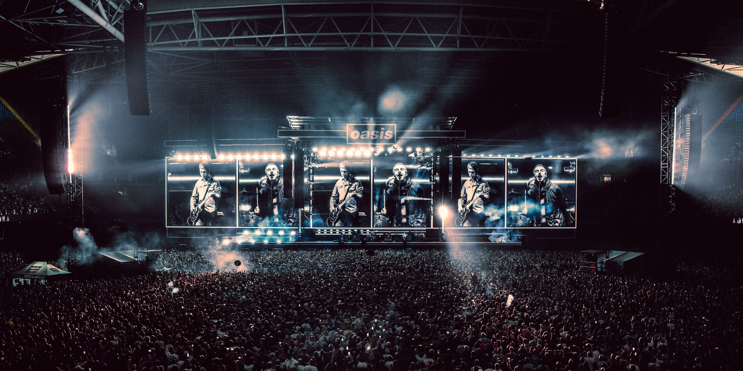 2560x1280 Oasis Kick Off Reunion Tour in Wales: Setlist and Photo