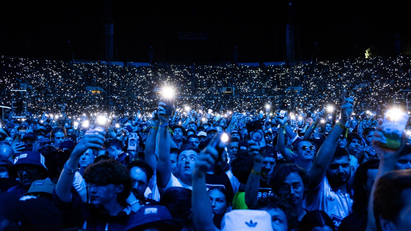1600x900 Oasis' Reunion Tour Was All About the Joy of Positive Masculinity