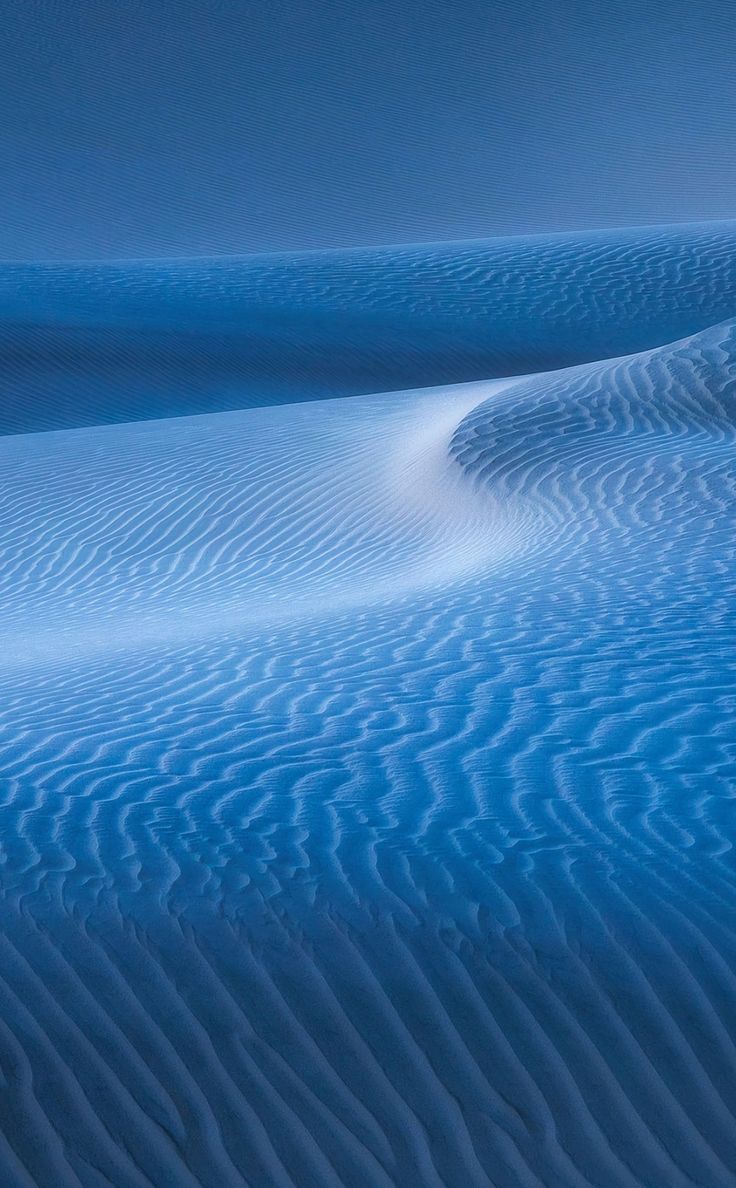 736x1188 Blue desert, dune, landscape, 950x1534 wallpaper