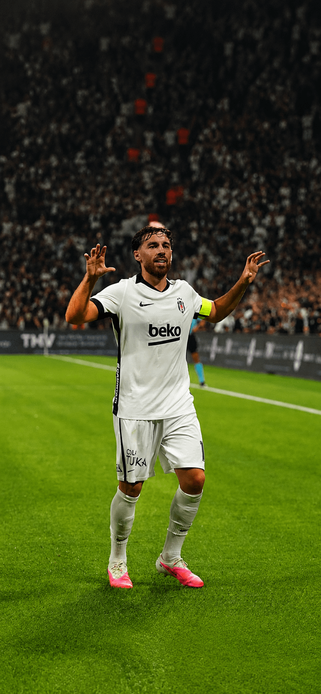 640x1383 Orkun Kökçü Beşiktaş Wallpaper