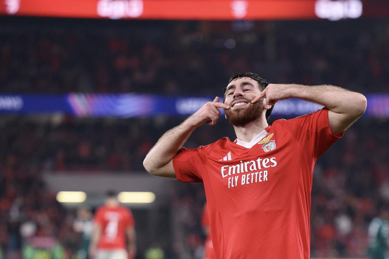 1280x852 Orkun Kokcu criticizes Portuguese League's midfielders list after being omitted fromürkiye Today