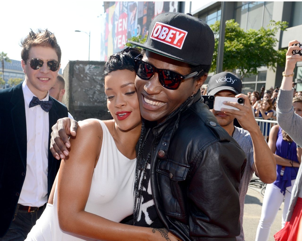 1280x1024 Rihanna And ASAP Rocky Go Public With Romance
