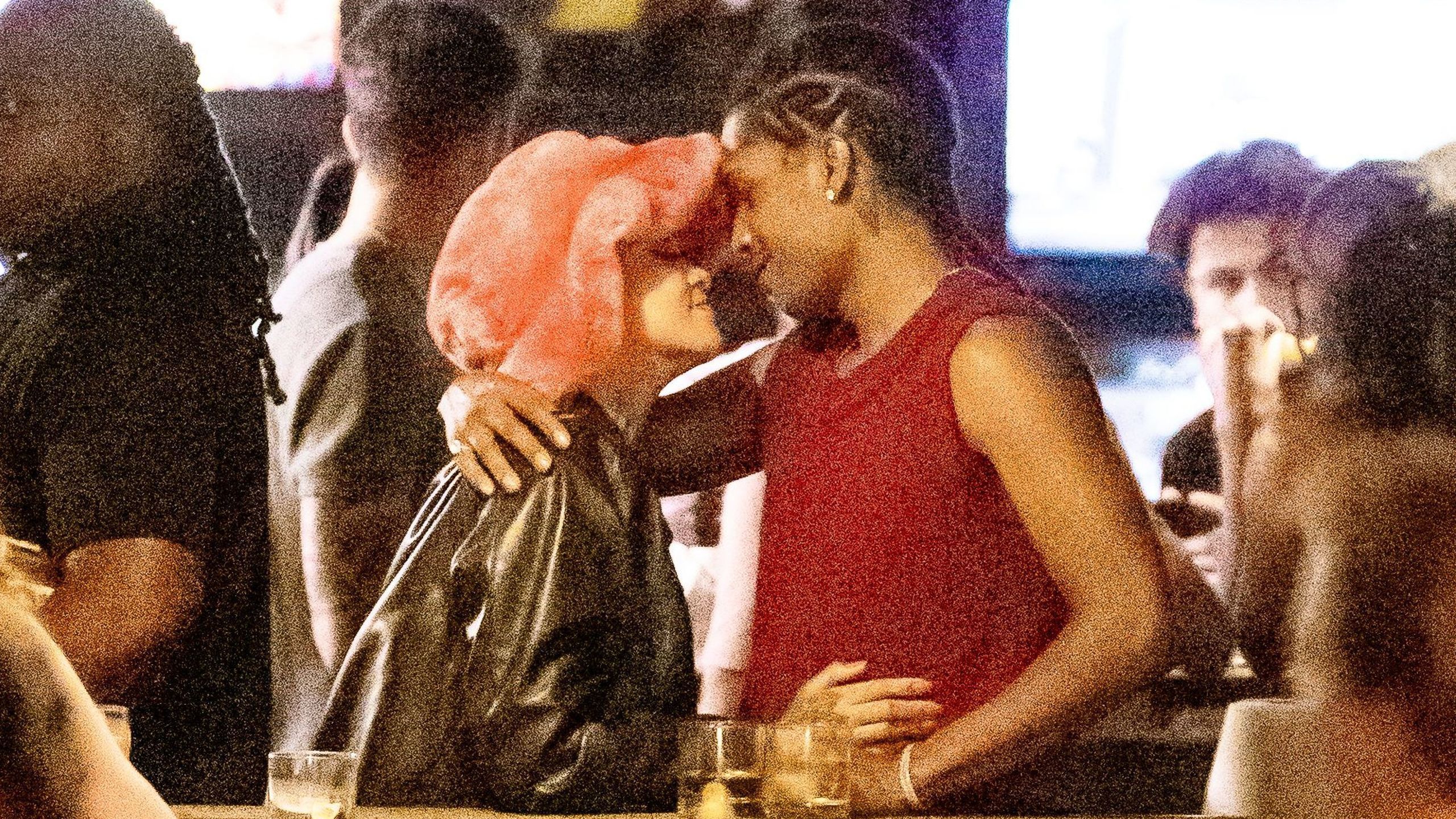 2560x1440 Rihanna Confirms That She's Dating A$AP Rocky In the Most Public Way Possible