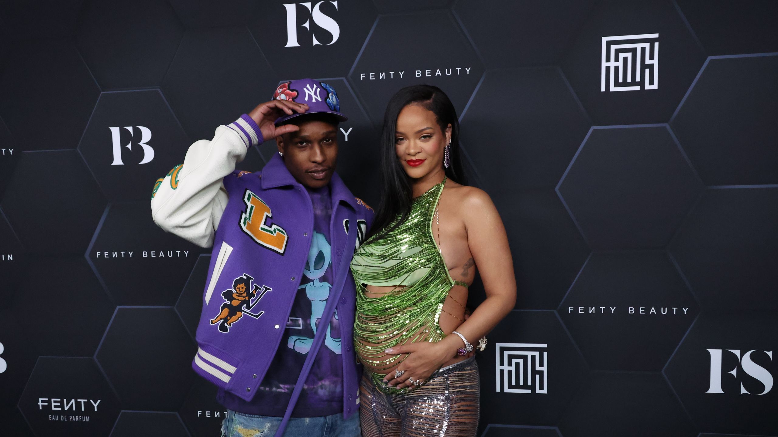 2560x1440 Here Are Rihanna And A$AP Rocky's Best Post Pregnancy Announcement Fits