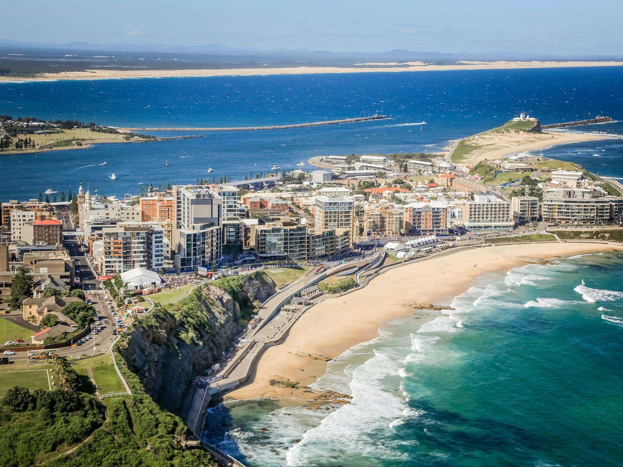 2048x1536 Newcastle Beach