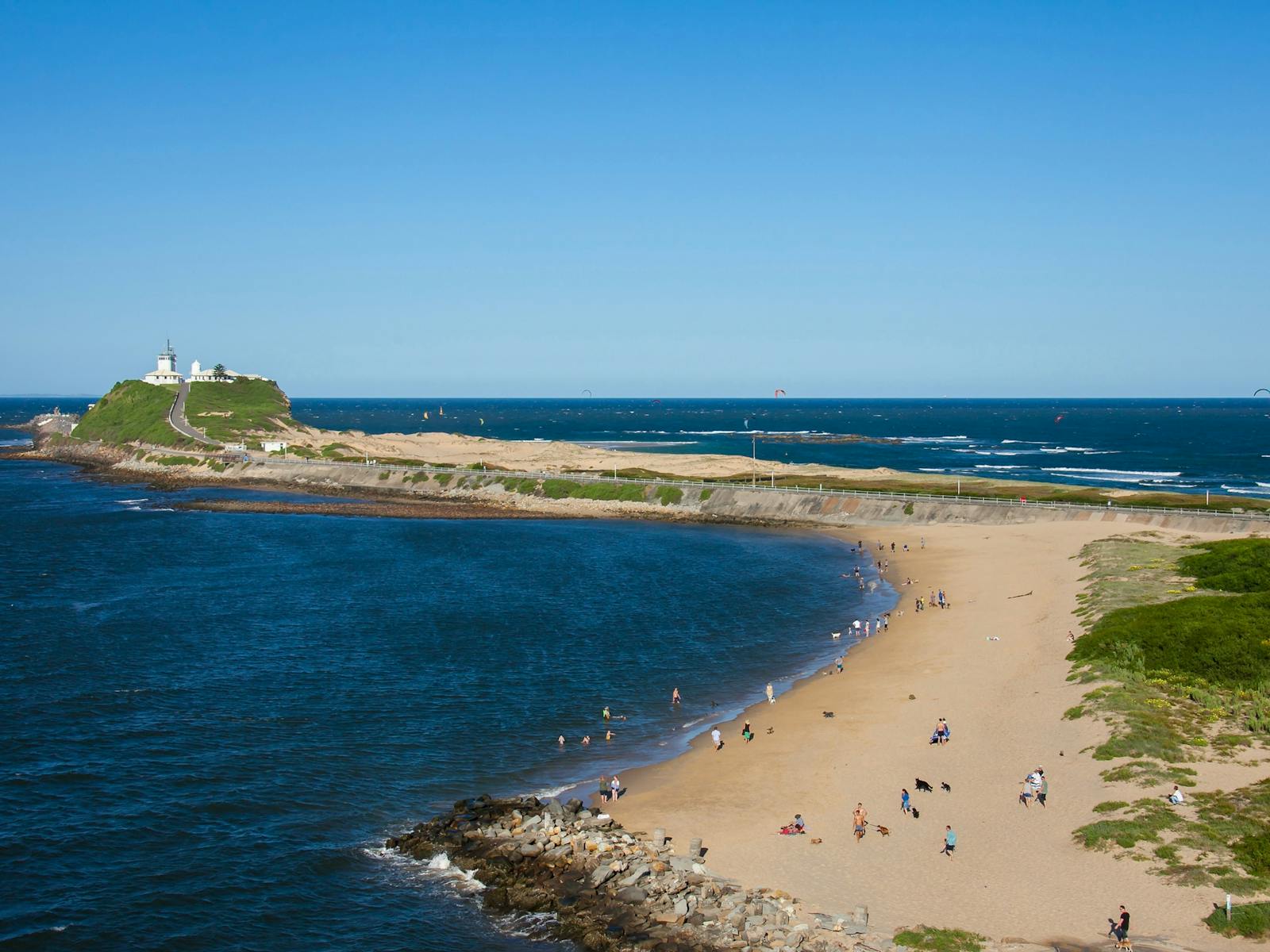 1600x1200 Horseshoe Beach. NSW Holidays & Accommodation, Things to Do, Attractions and Events