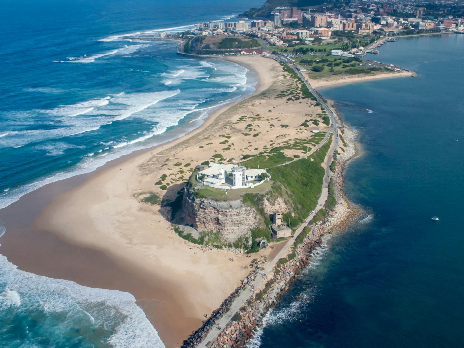 1600x1200 Lighthouse Arts. NSW Holidays & Accommodation, Things to Do, Attractions and Events