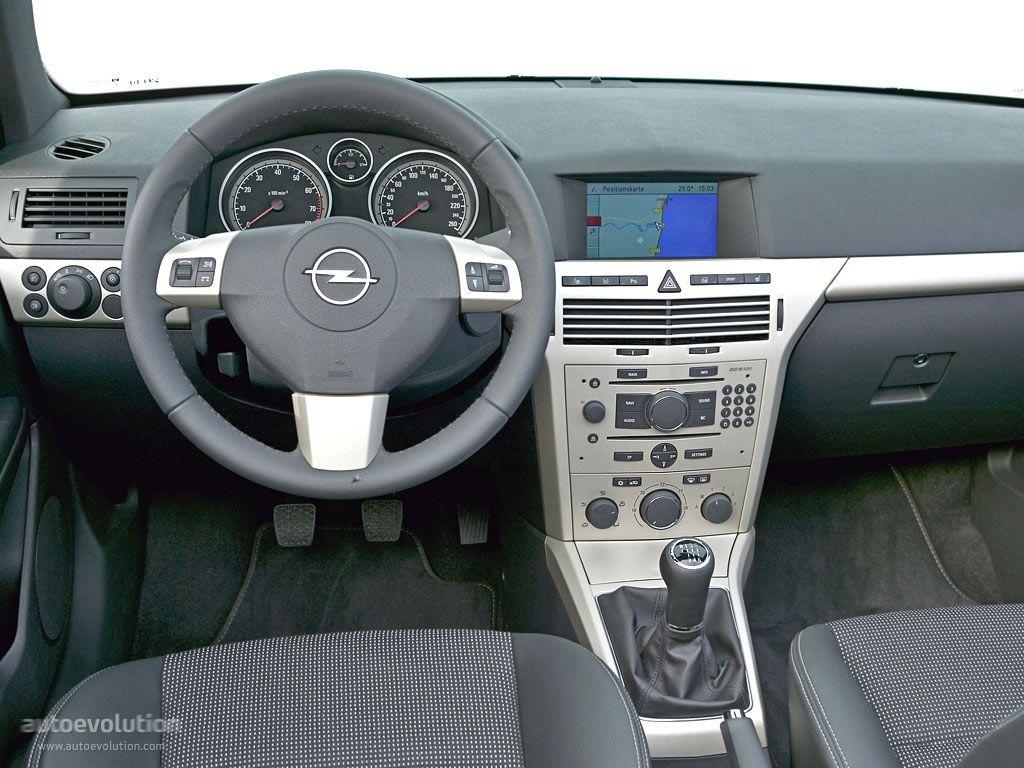 1024x768 Interieur Opel Astra .