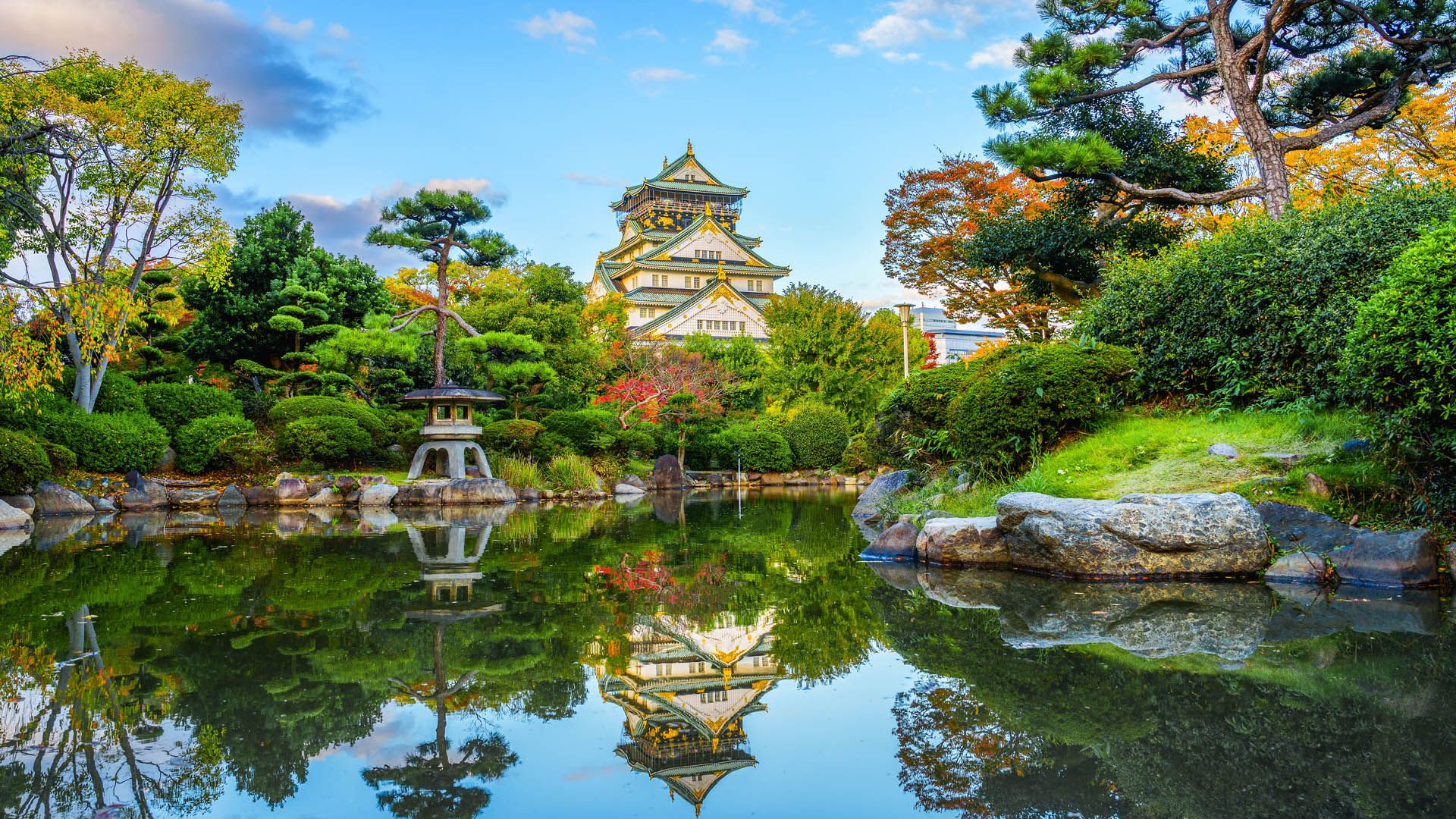 1920x1080 Landscape view of Osaka Castle museum at sunset sky in autumn, Japan. Windows Spotlight Image