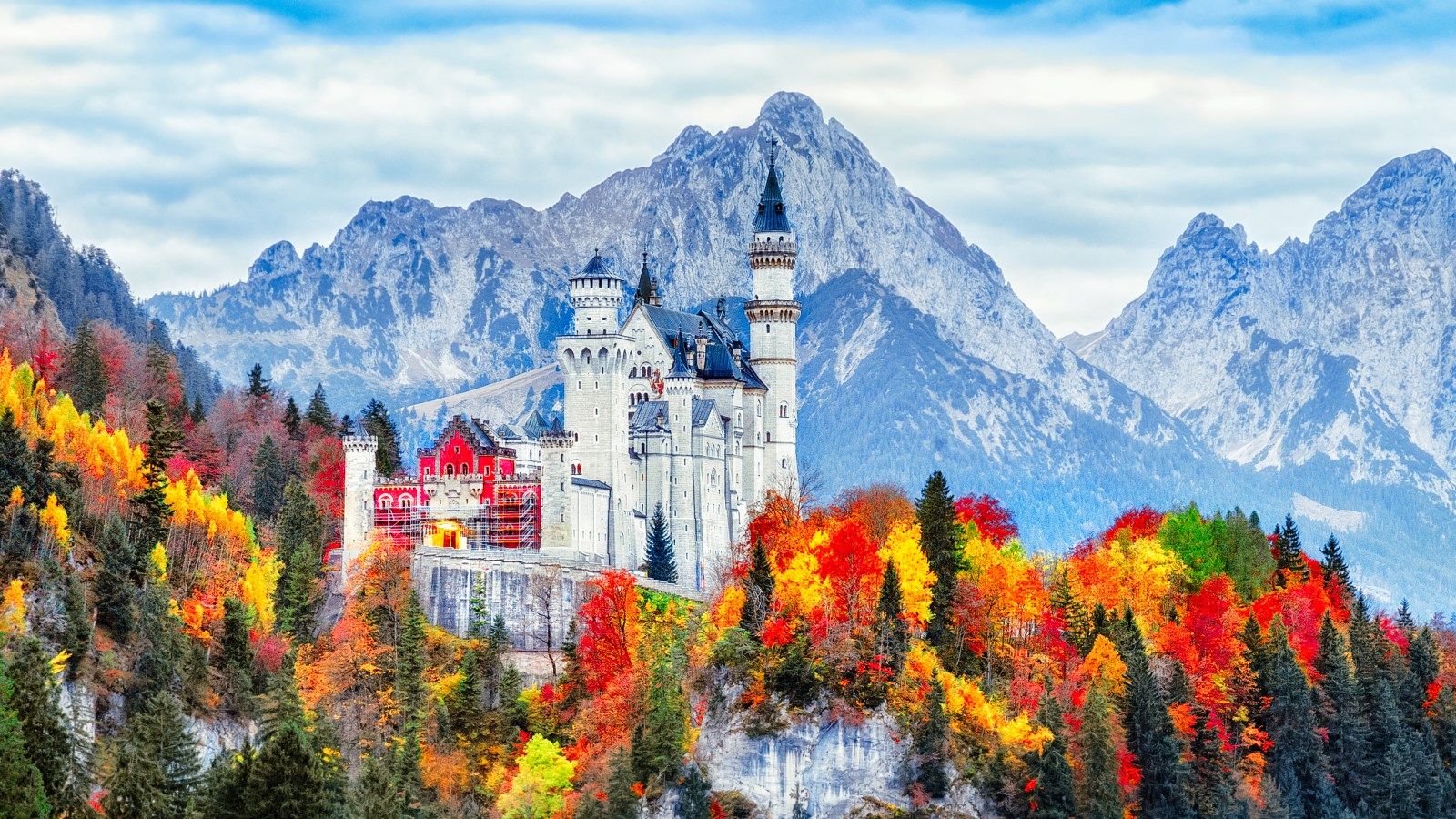 1600x900 The royal treatment: 25 enchanting castles around the world
