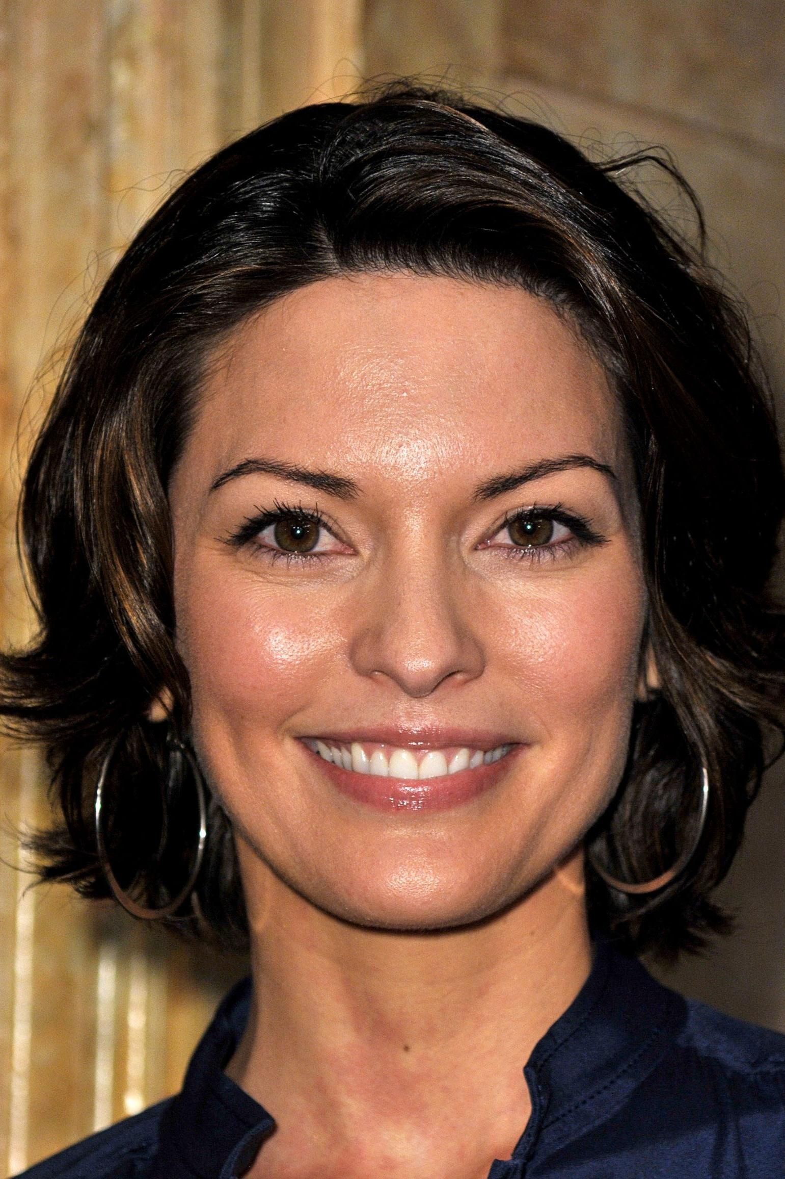 1541x2312 Alana de la Garza Movies and TV Shows