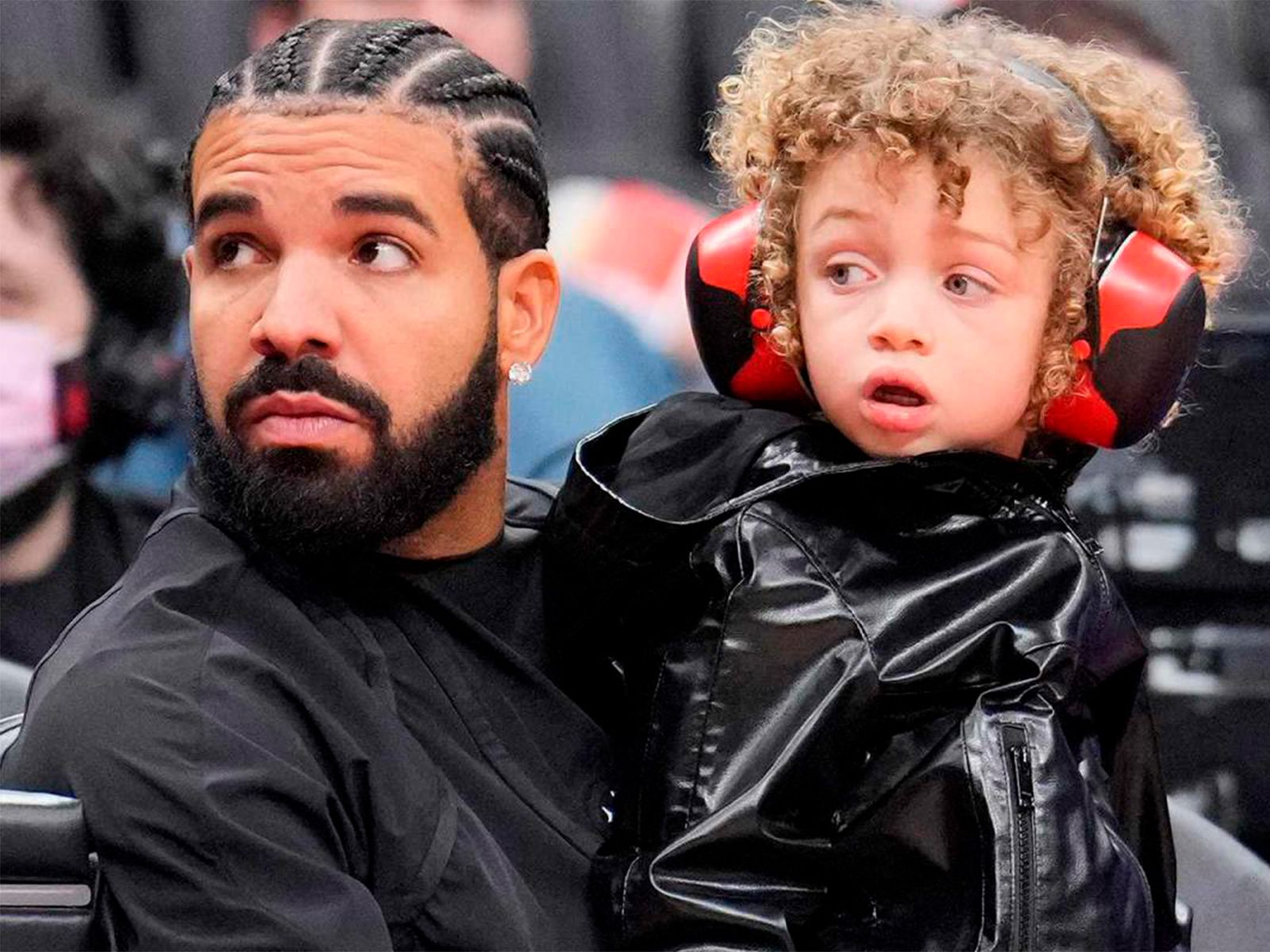 1600x1200 Drake's son Adonis Graham debuts with his first freestyle