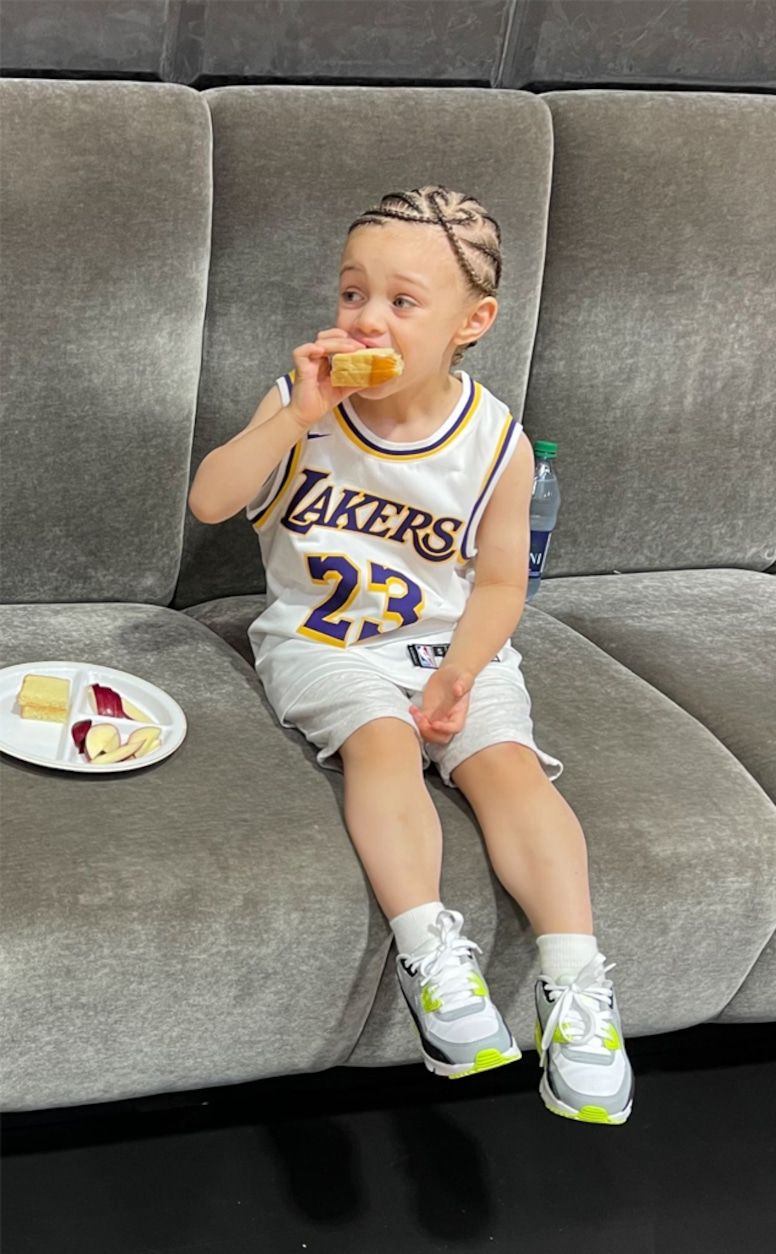 776x1254 Drake's Son Adonis' Cutest Photo
