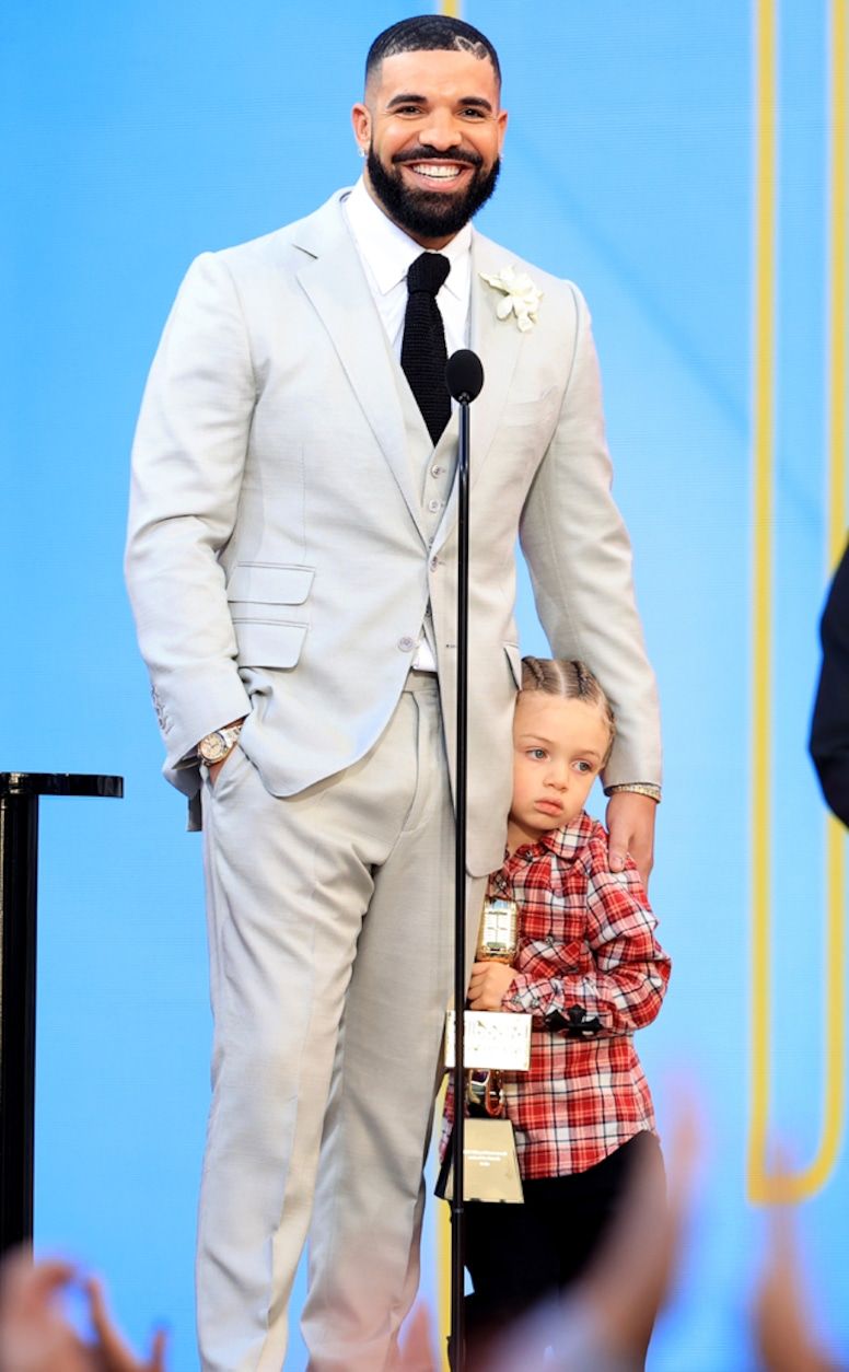 776x1254 Drake's Son Adonis' Cutest Photo