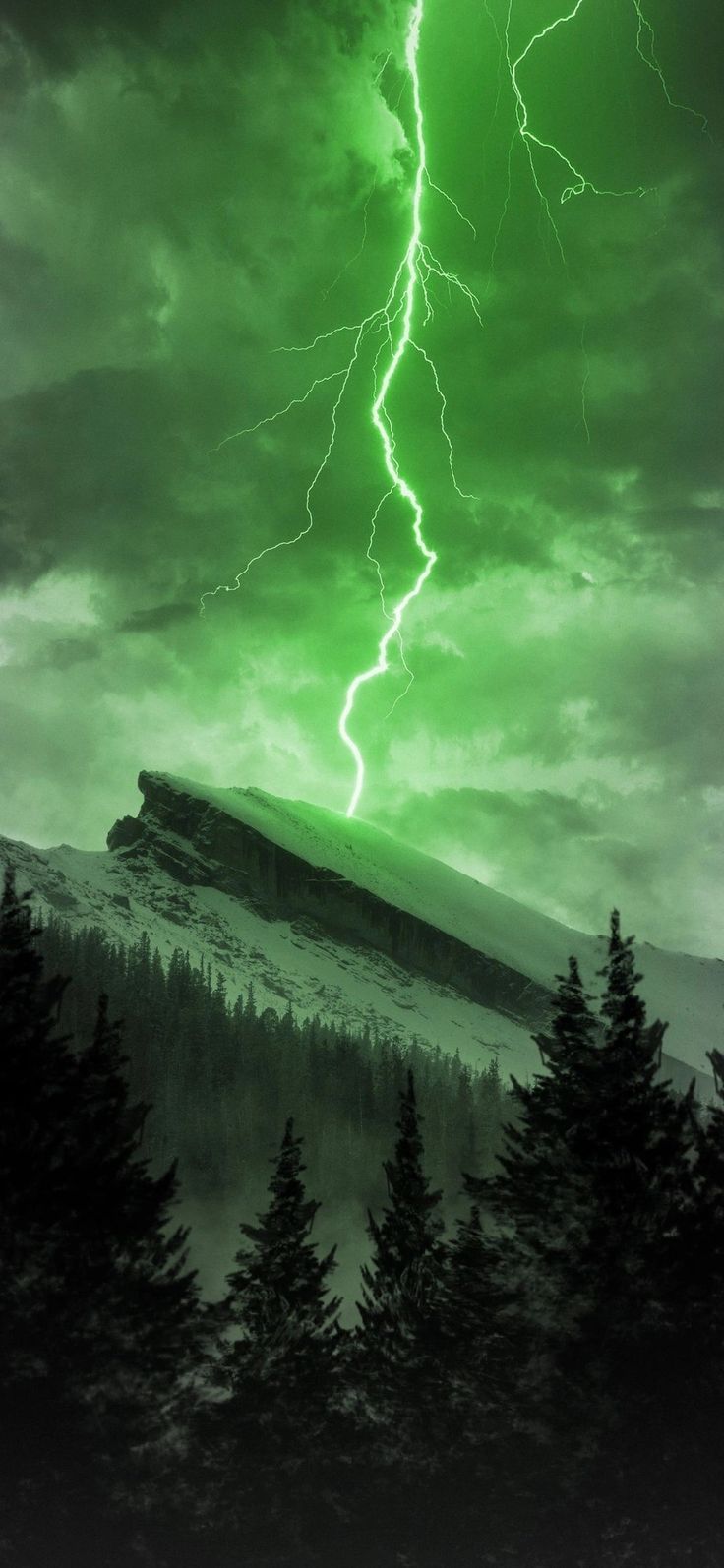736x1594 Green Lightning Storm Wallpaper. Sfondo per iphone, Idee per tatuaggi, Sfondi