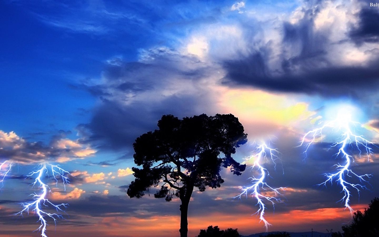 1440x900 Lightning HD Desktop Wallpaper 30701