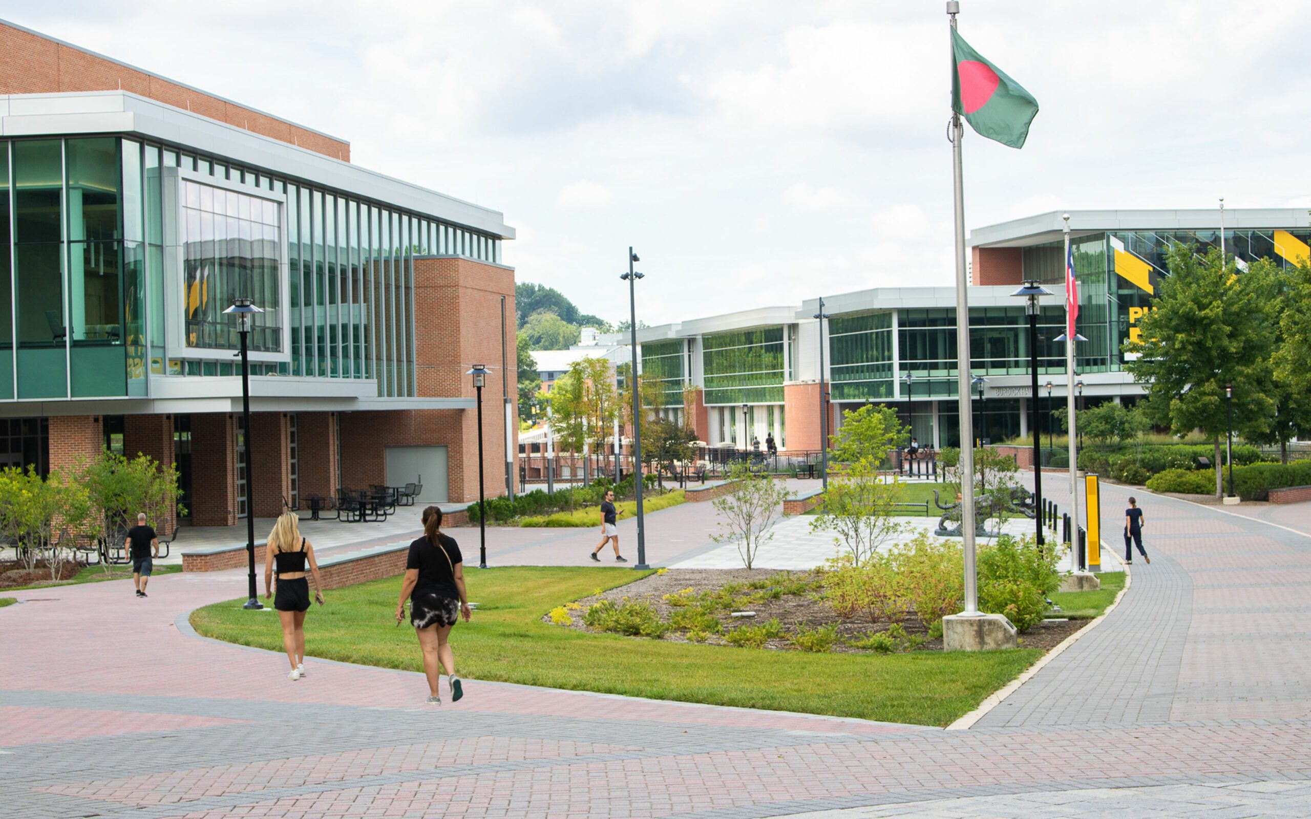 2560x1600 Towson University Union