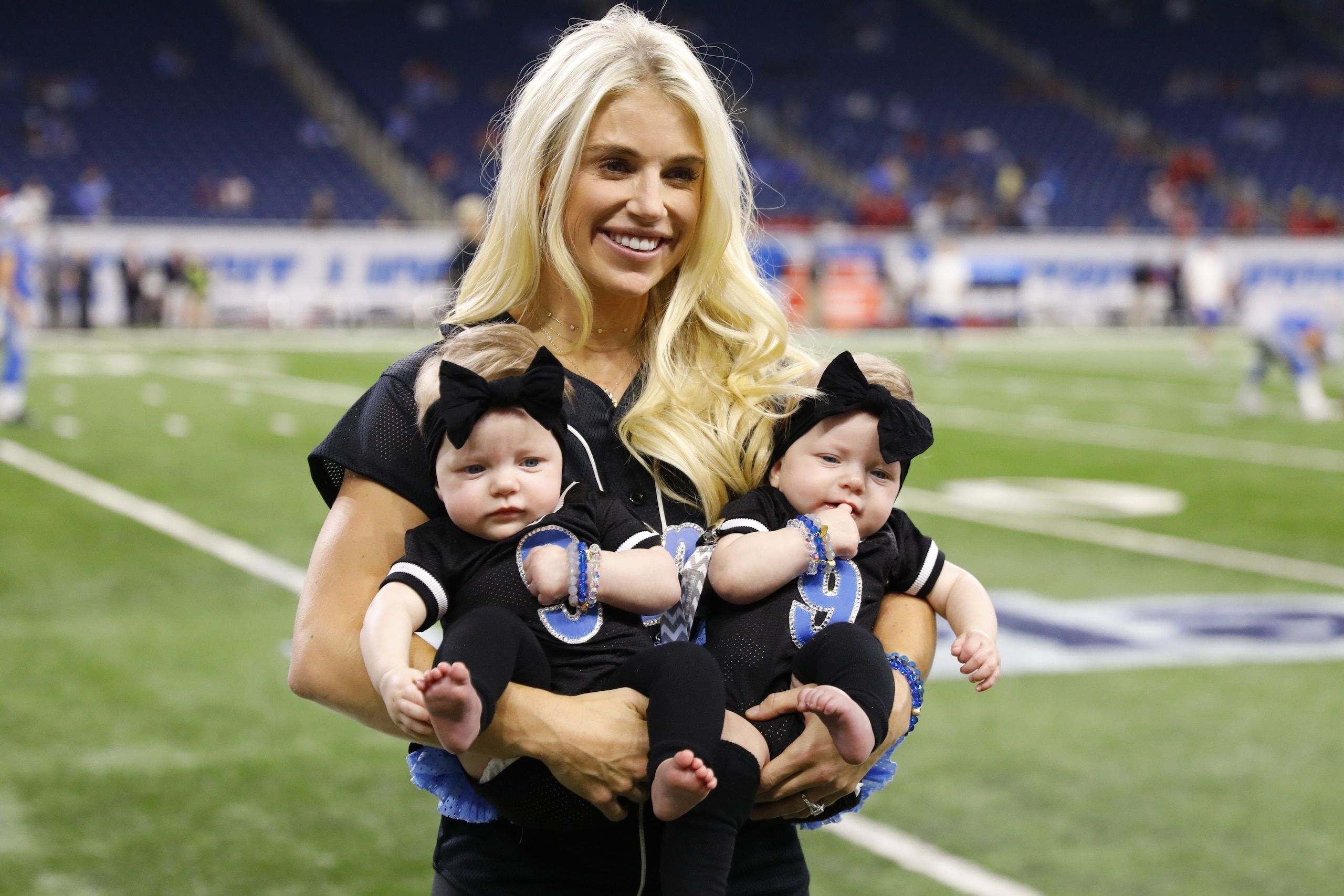 2560x1707 Matthew Stafford's Wife Kelly Announces She Will Undergo Surgery for Brain Tumor