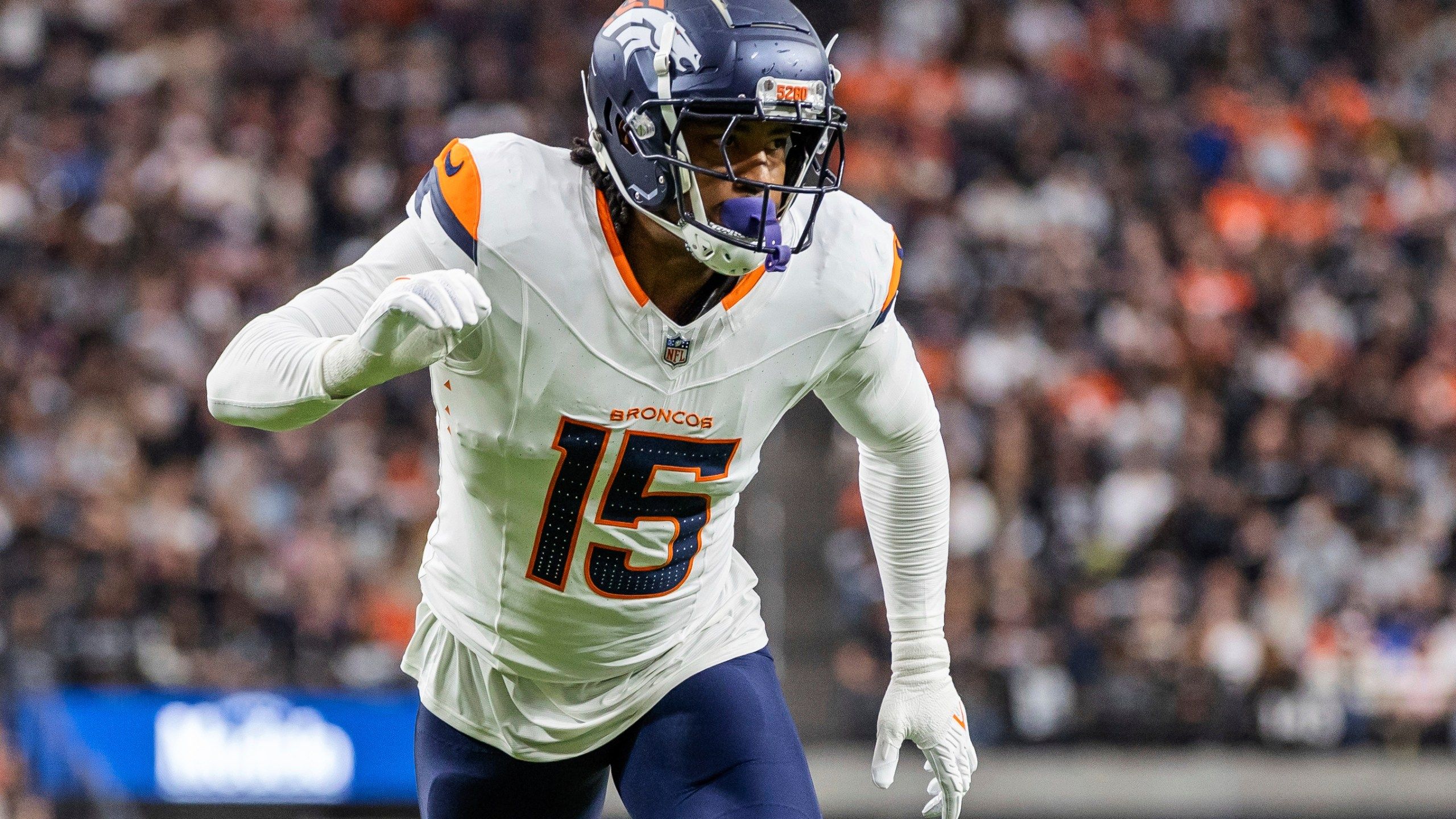 2560x1440 Pass rusher Nik Bonitto signs $120 million extension with the Broncos after his breakout season. FOX21 News Colorado