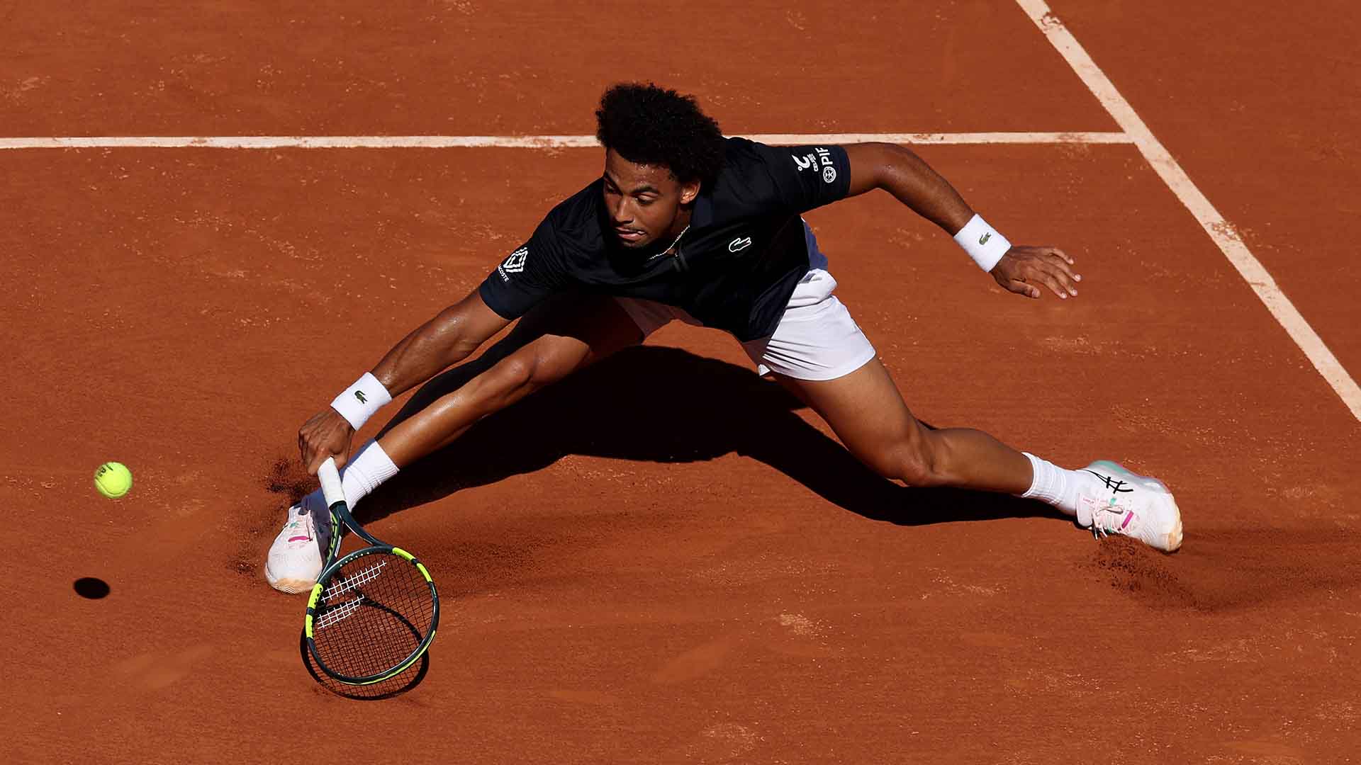 1920x1080 Arthur Fils vs. Stan Wawrinka among R1 matches to watch at Roland Garros