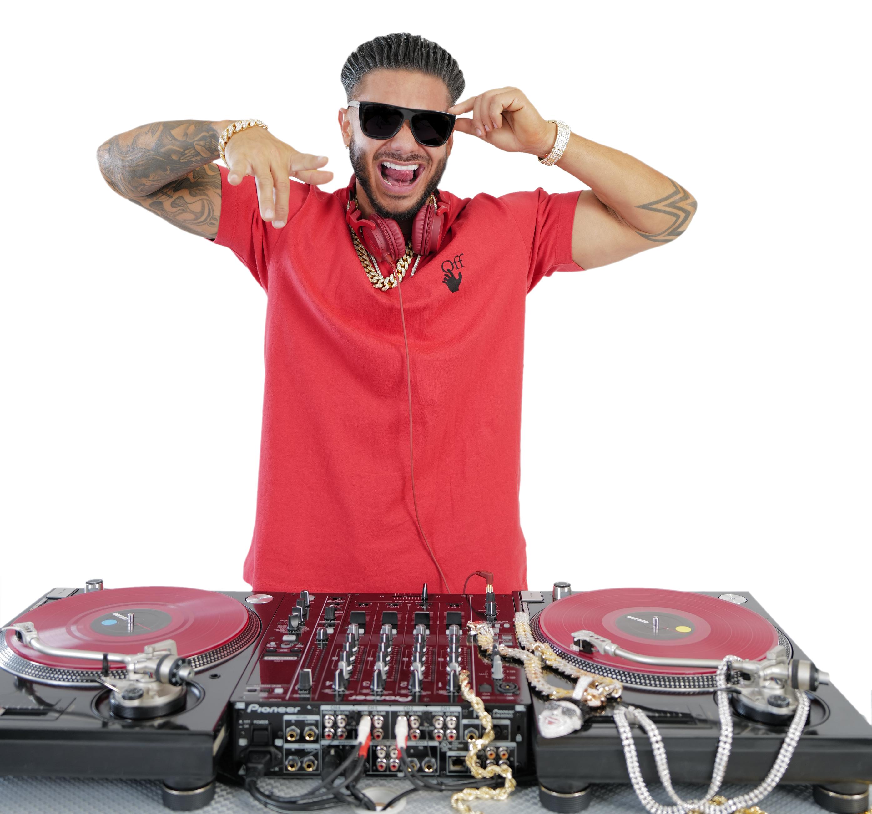 2789x2602 Paul 'Pauly D' DelVecchio