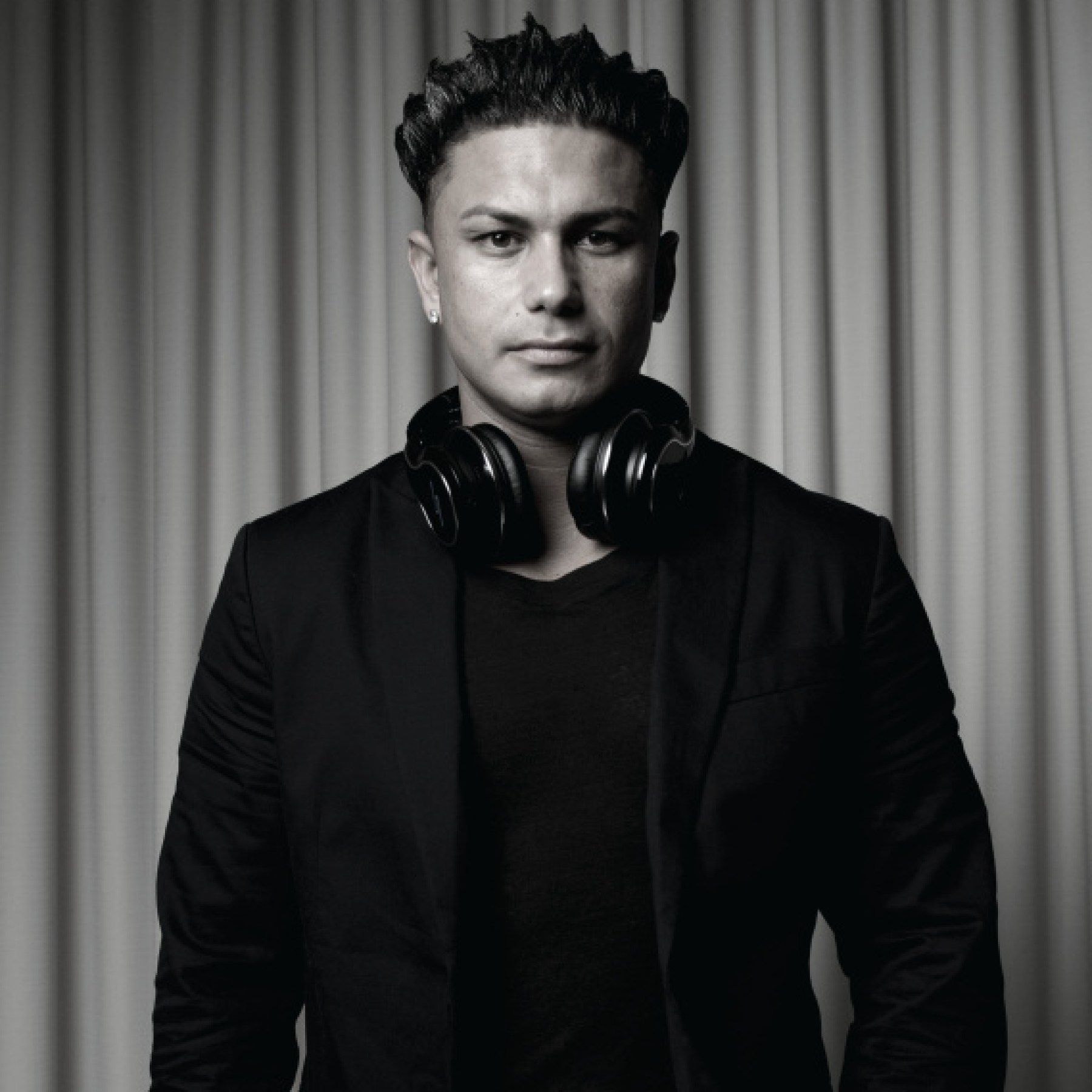 1800x1800 Pauly D of 'Jersey Shore' heads to Downtown Disney