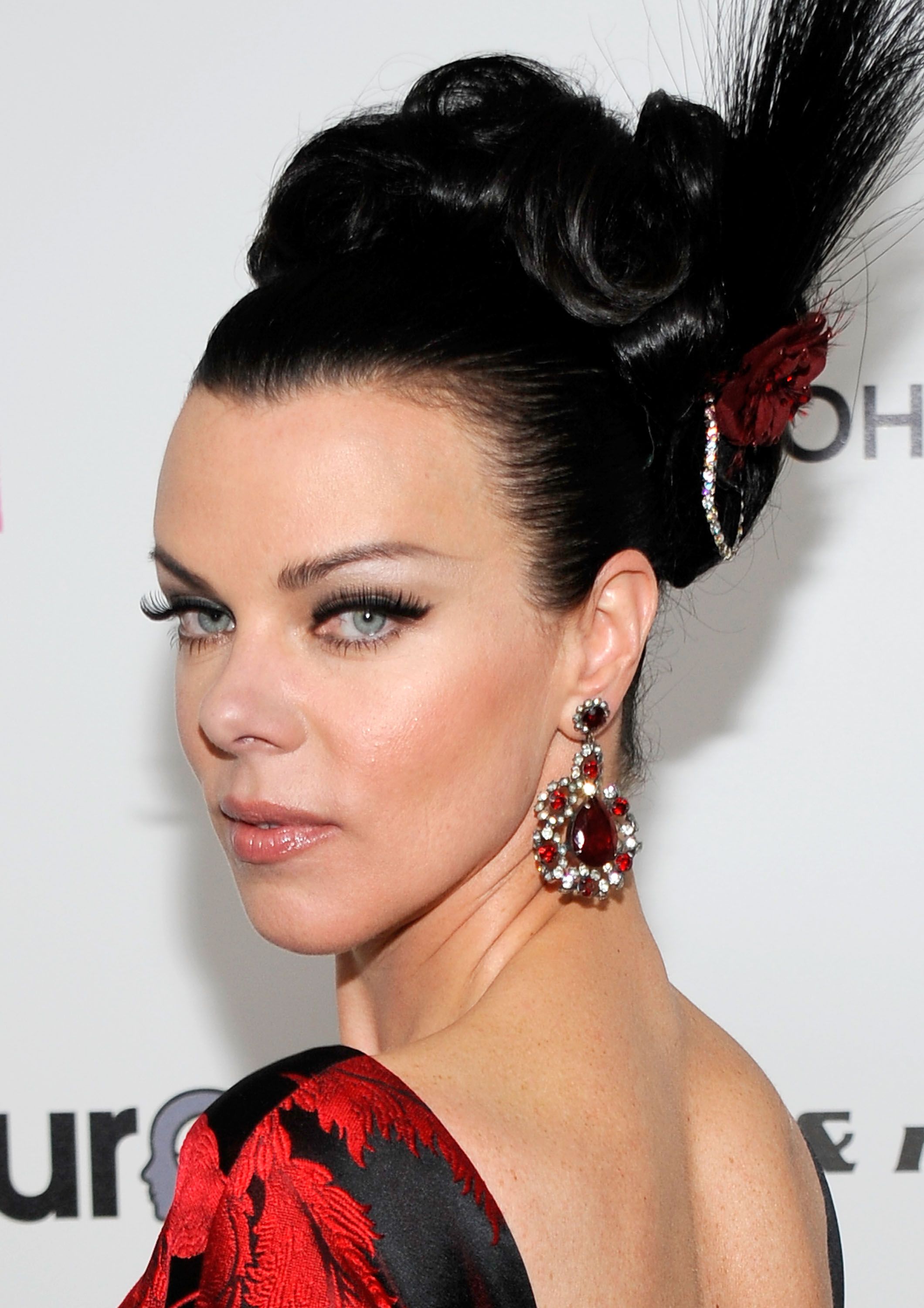 2120x3000 Debi Mazar Wallpaper