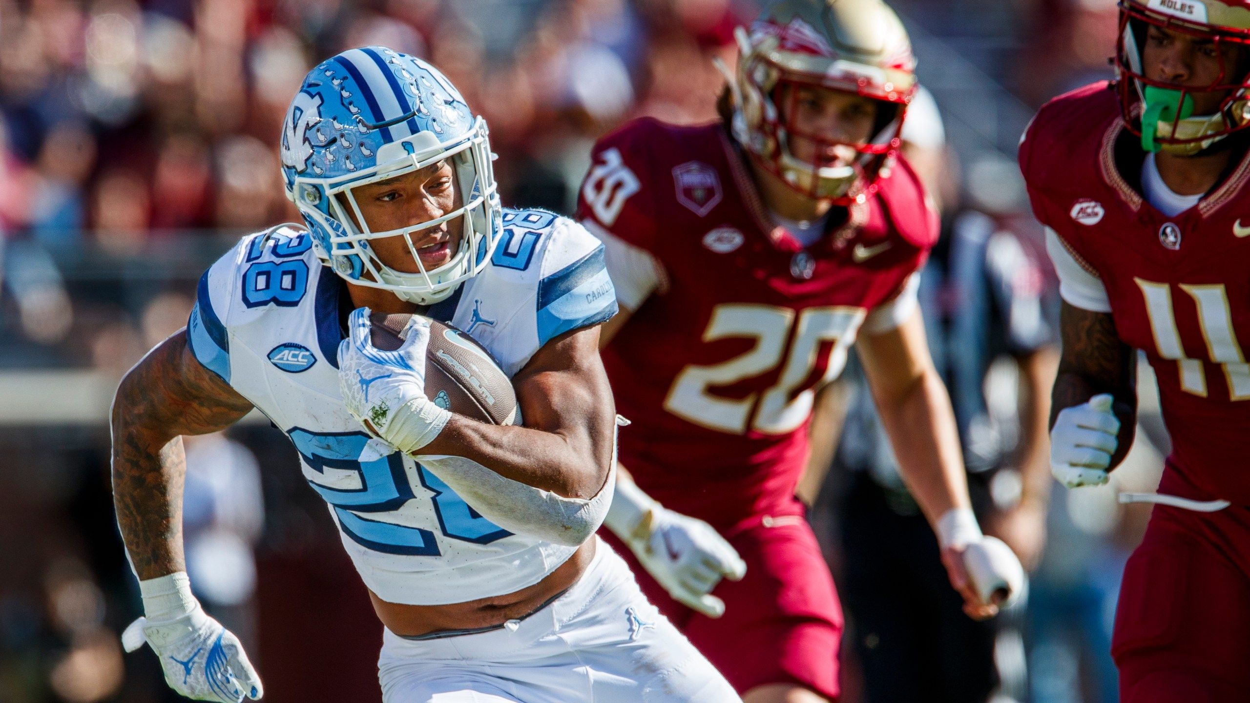 2560x1440 UNC football: Tar Heels star Omarion Hampton makes 2025 NFL Draft decision